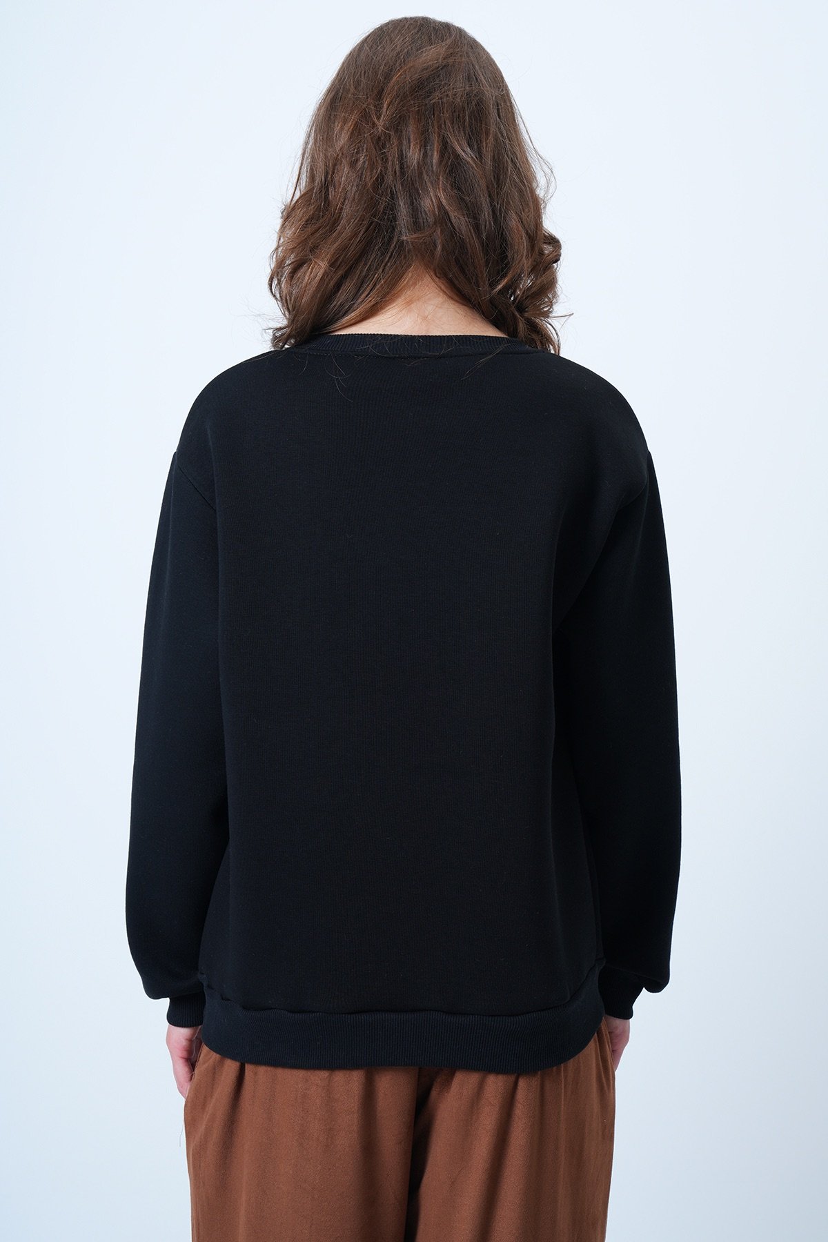 Bisiklet Yaka Nakışlı  İçi Şardonlu 3 İplik Sweatshirt - SİYAH