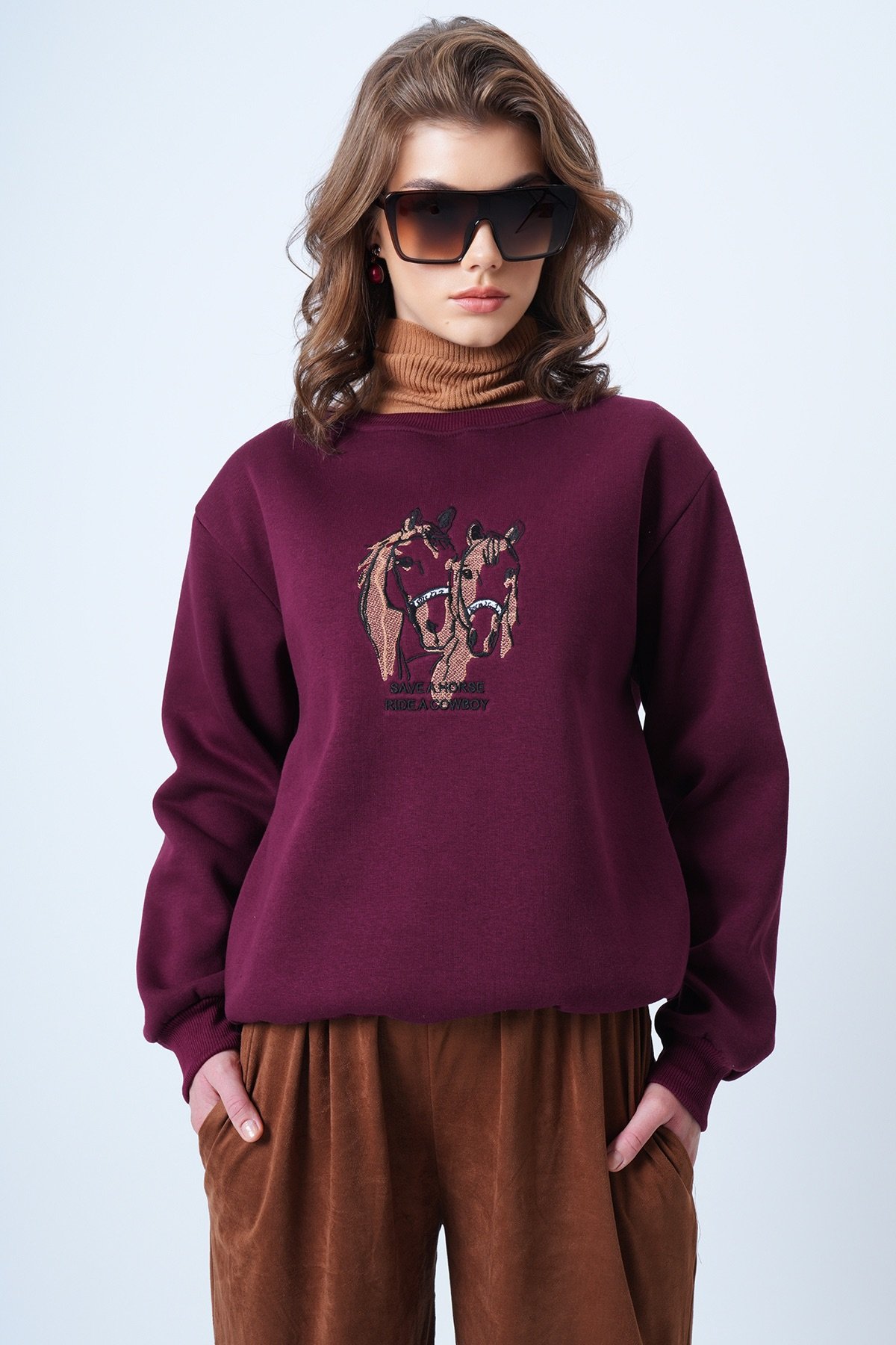Bisiklet Yaka Nakışlı  İçi Şardonlu 3 İplik Sweatshirt - BORDO