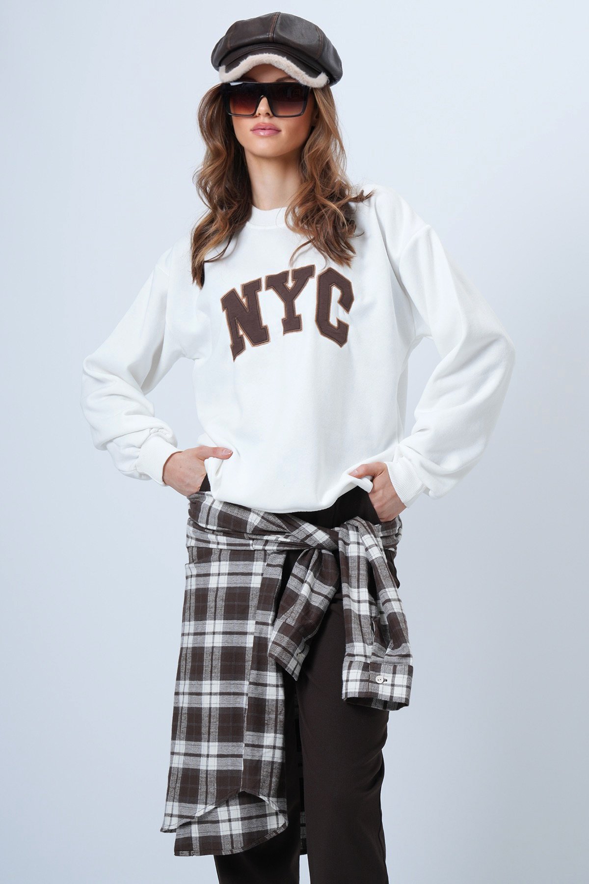 Bisiklet Yaka Nakışlı Ribanalı Uzun Kollu Sweatshirt - EKRU