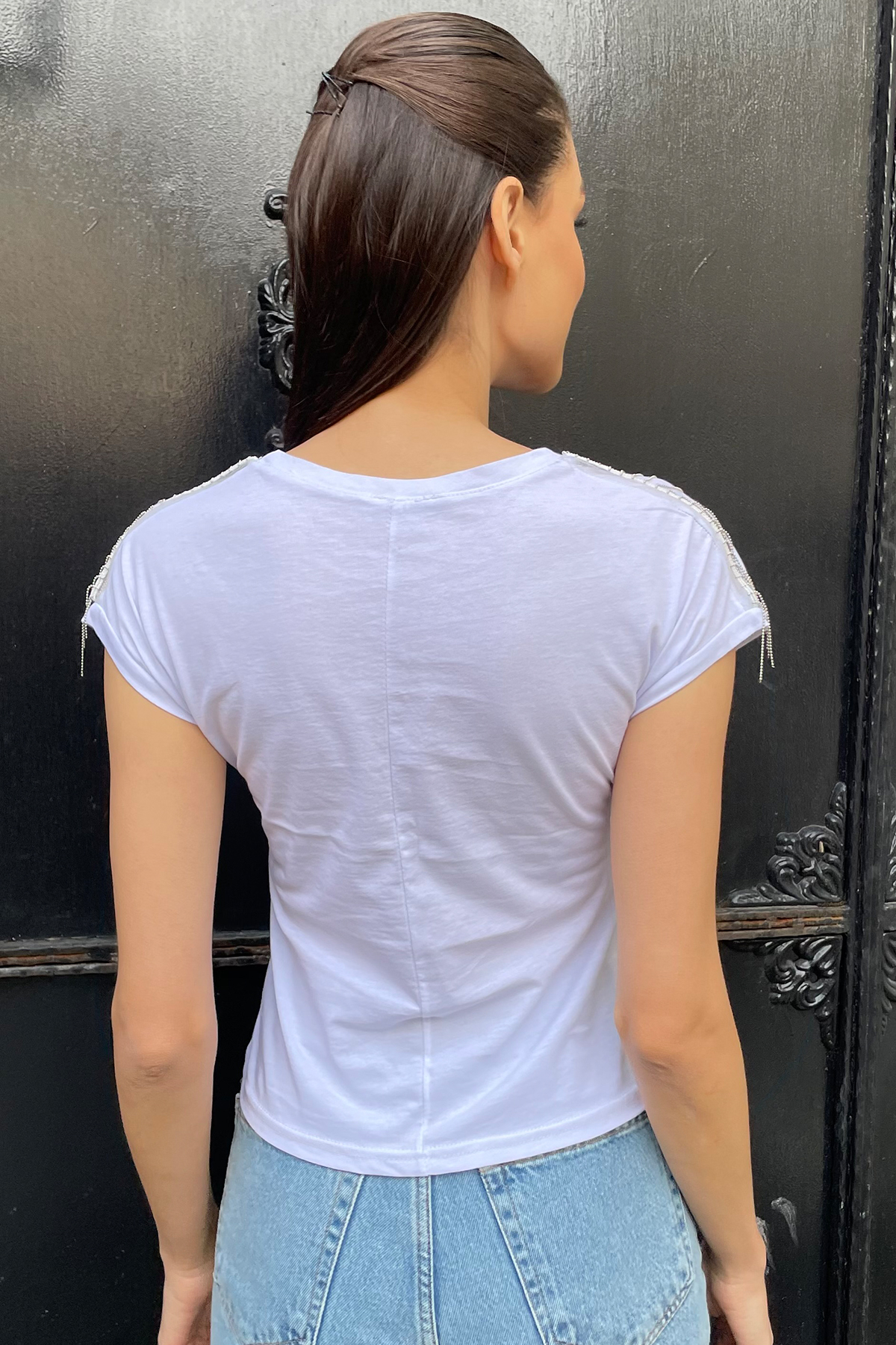 Bisiklet Yaka Omuzları Zincir Detaylı T-Shirt - Beyaz