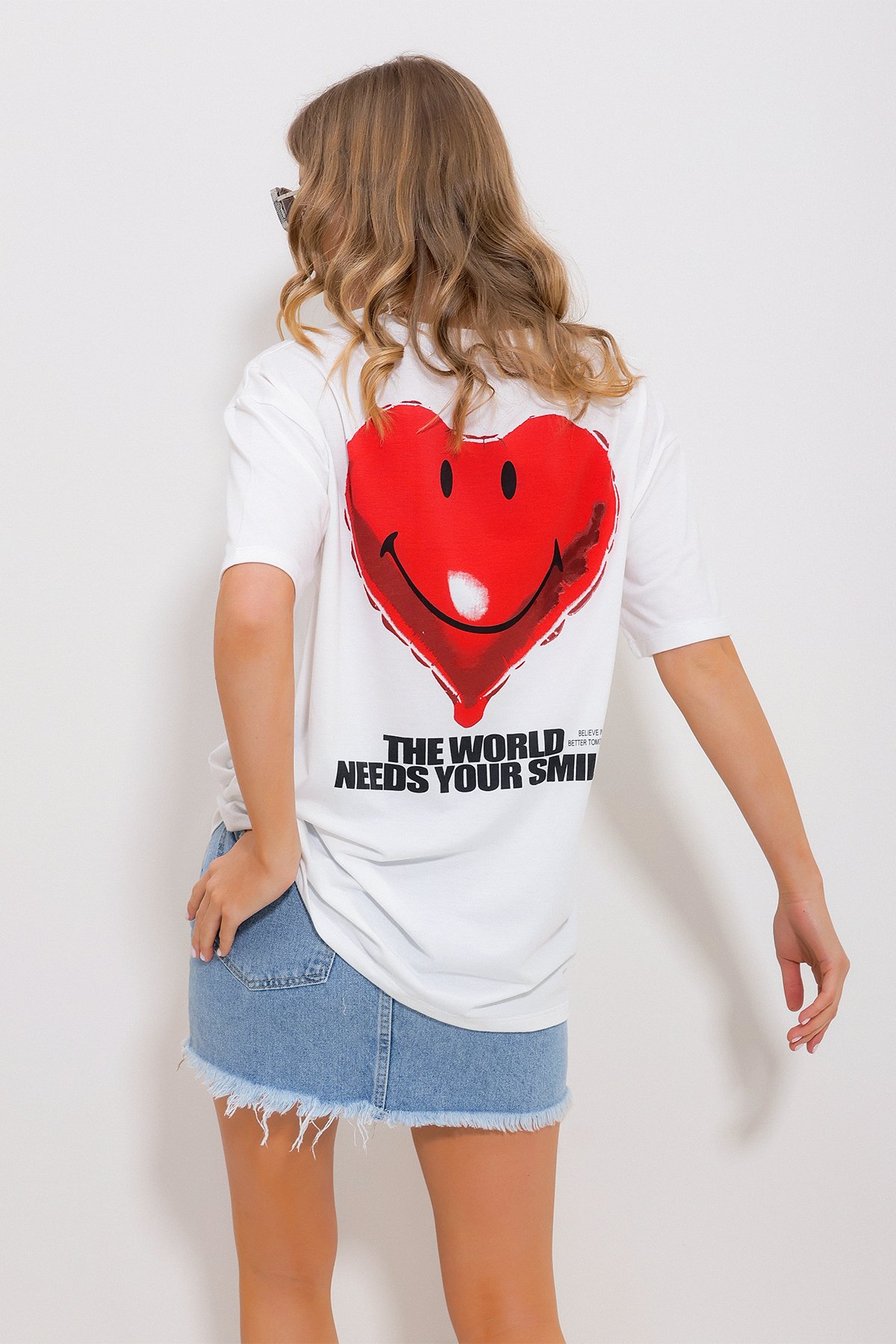 Bisiklet Yaka Ön Arka Kalp Baskılı Pamuklu Oversize T-Shirt - Beyaz
