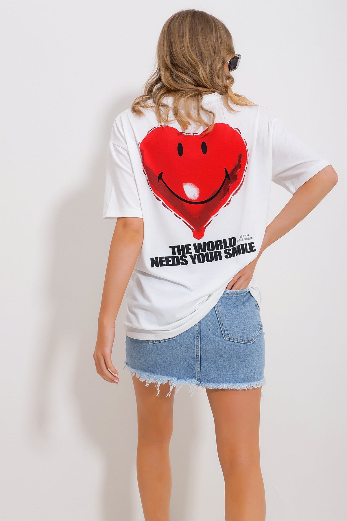 Bisiklet Yaka Ön Arka Kalp Baskılı Pamuklu Oversize T-Shirt - Beyaz