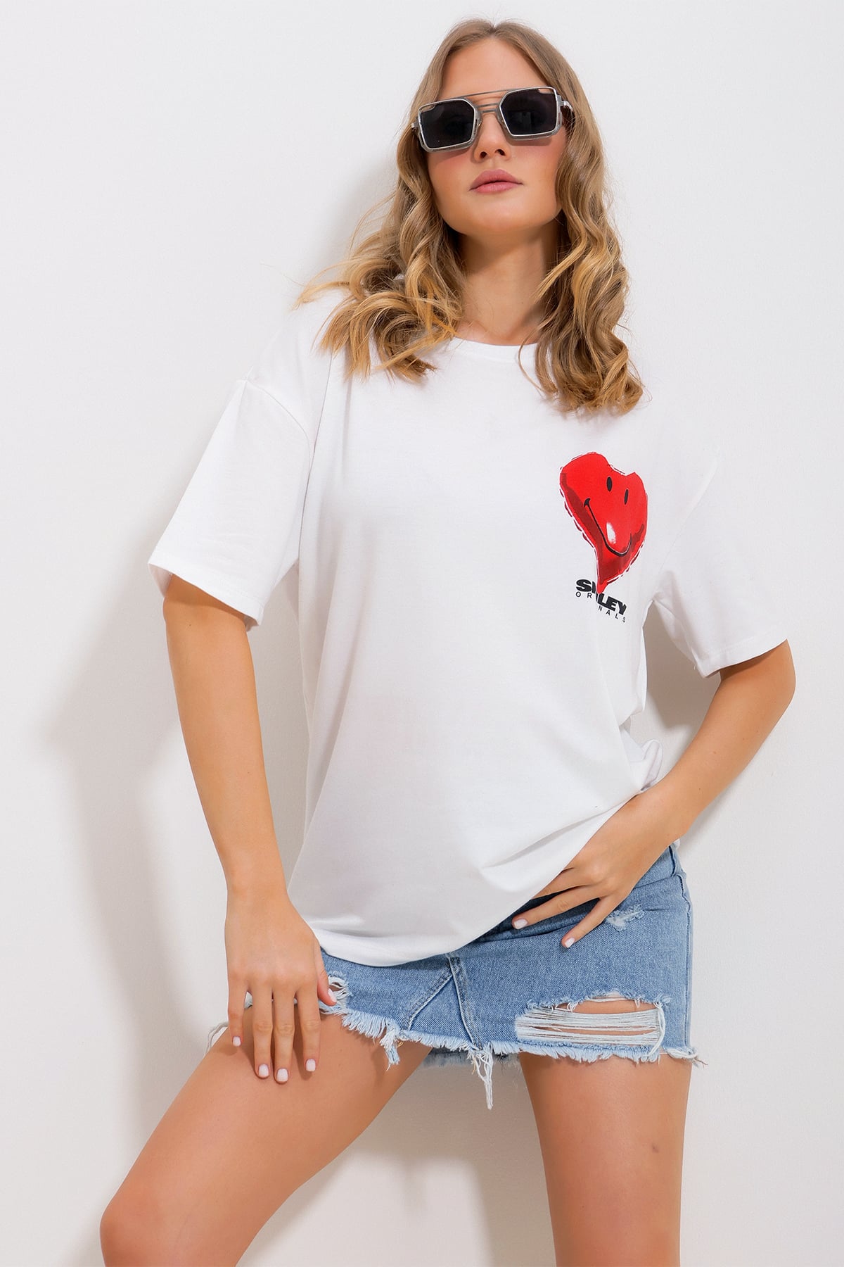 Bisiklet Yaka Ön Arka Kalp Baskılı Pamuklu Oversize T-Shirt - Beyaz