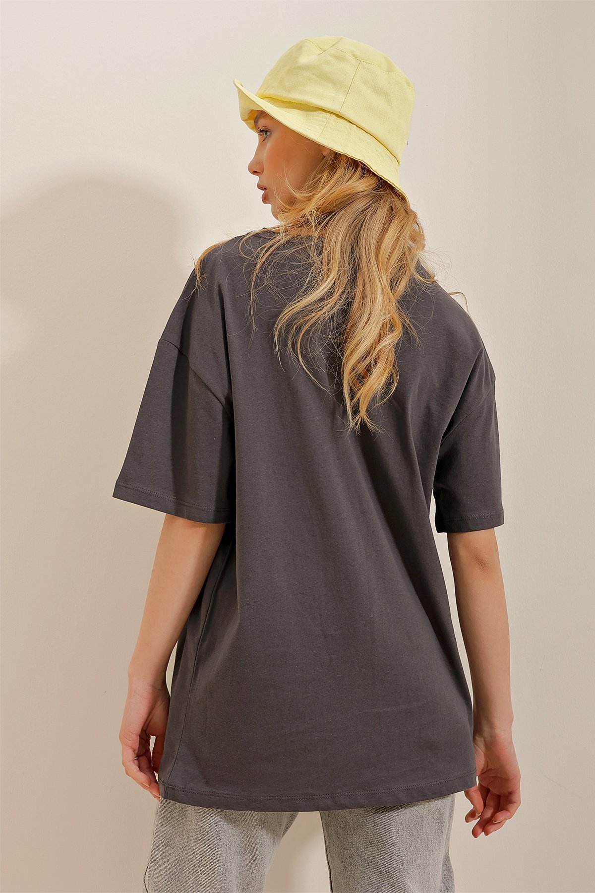 Bisiklet Yaka Önü Baskılı Oversize T-Shirt - Antrasit