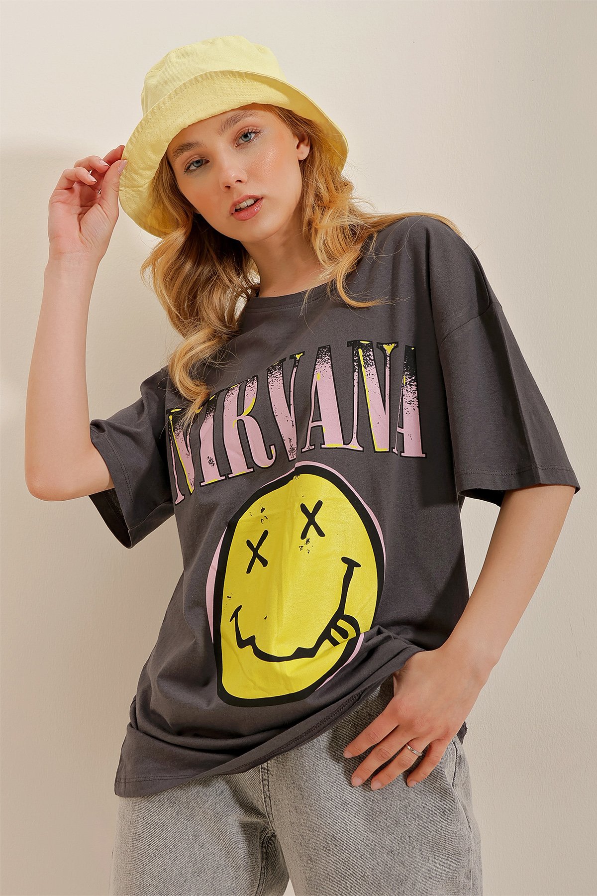 Bisiklet Yaka Önü Baskılı Oversize T-Shirt - Antrasit