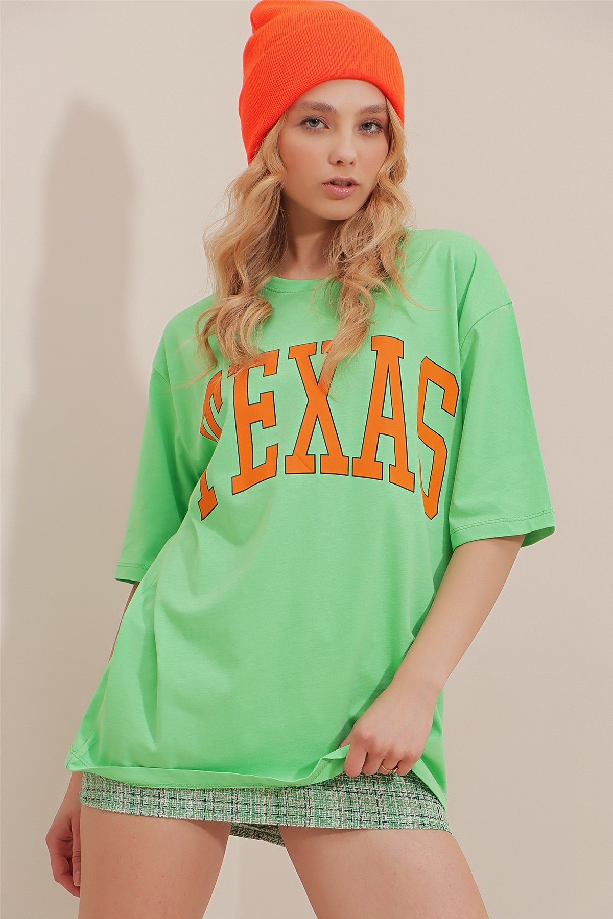 Bisiklet Yaka Önü Baskılı Oversize T-Shirt - Elma Yeşili