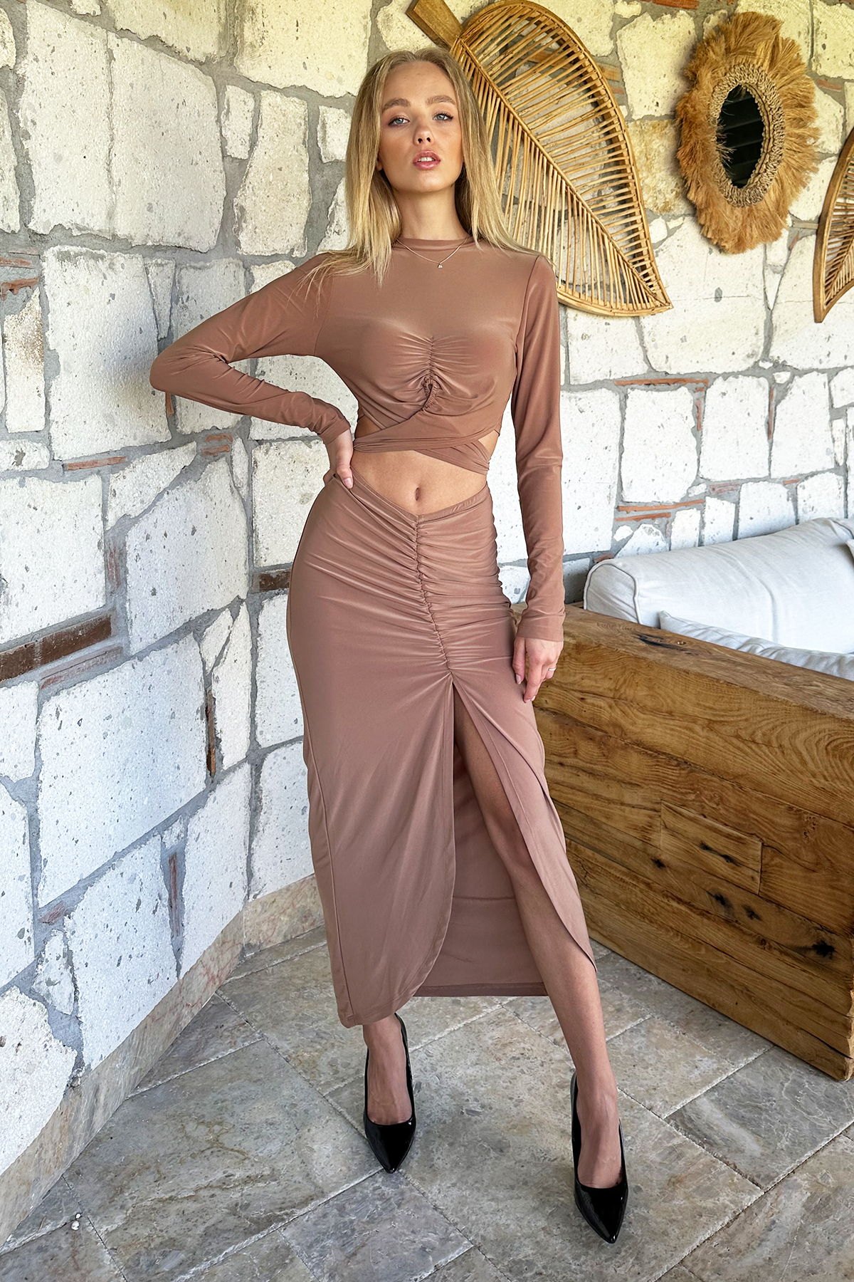 Bisiklet Yaka Önü Drapeli Bel Bağlamalı Crop Bluz Ve Midi Boy Etekli Takım - Karamel
