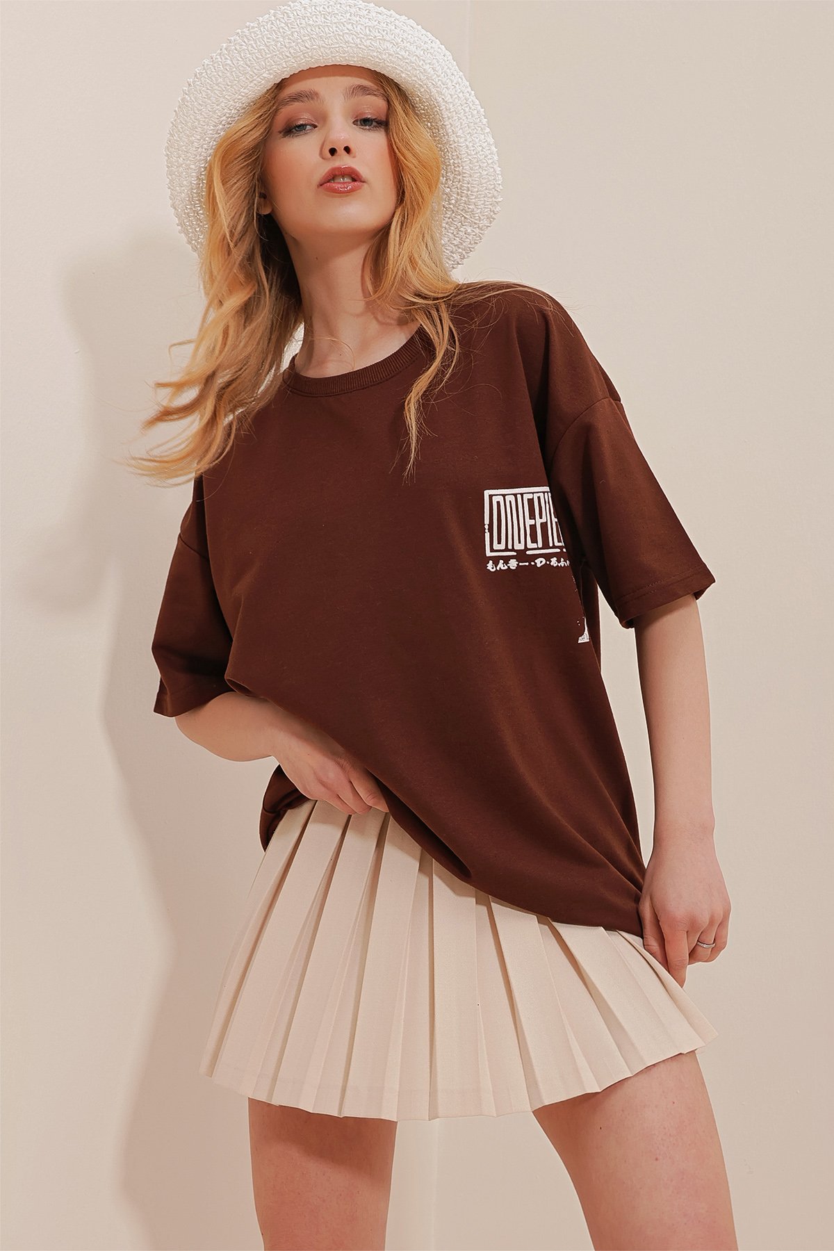 Bisiklet Yaka Önü Ve Arkası Baskılı İki İplik Oversize T-Shirt - Kahve
