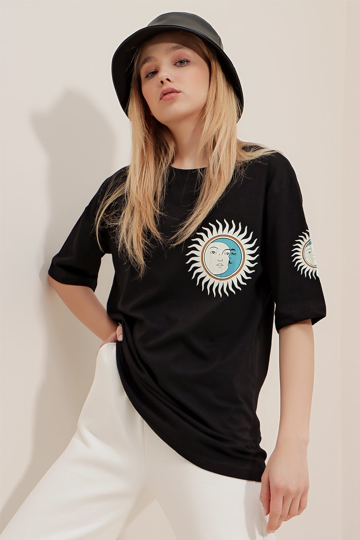Bisiklet Yaka Önü Ve Arkası Baskılı Oversize Unisex T-Shirt - Siyah