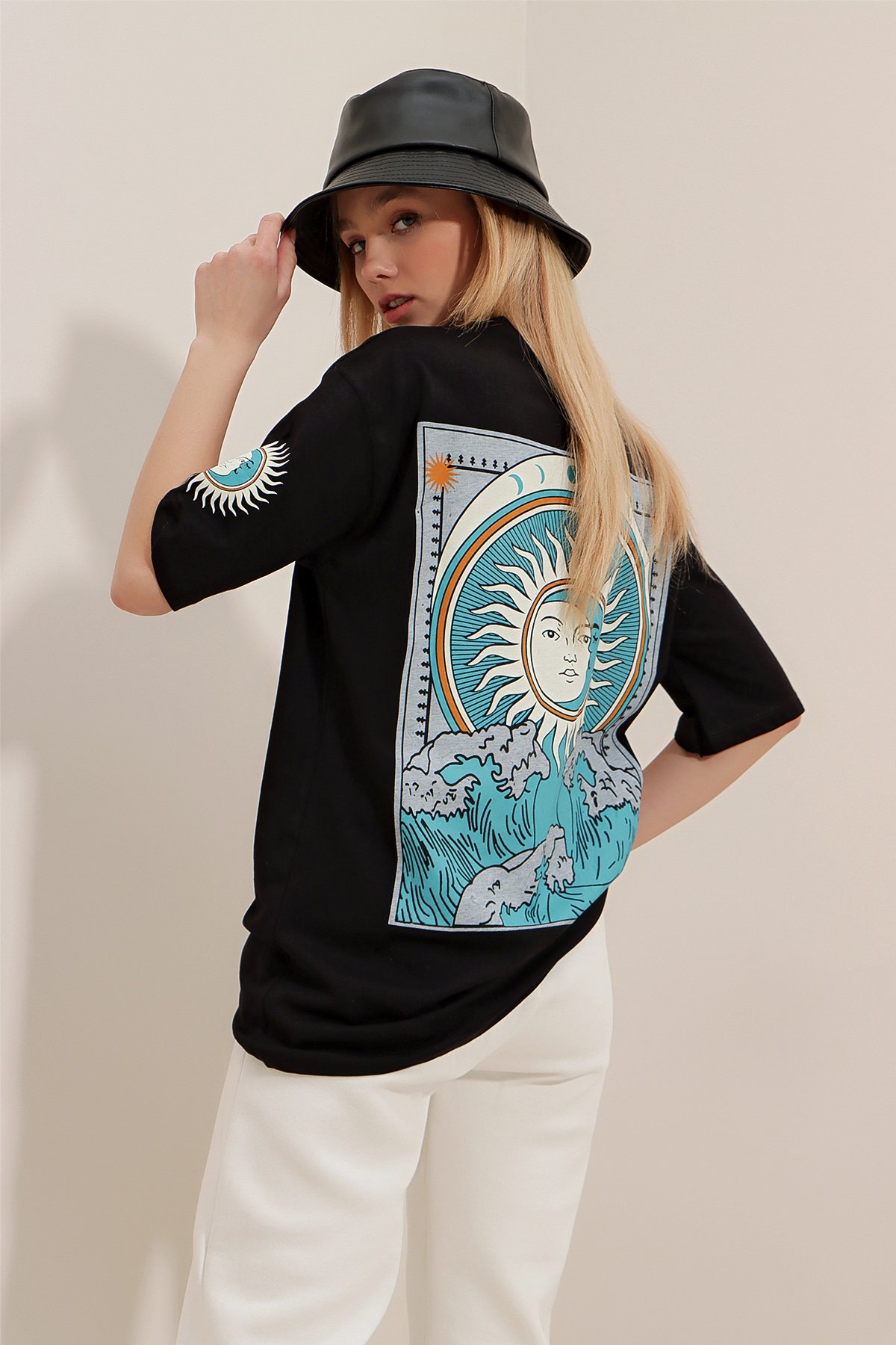 Bisiklet Yaka Önü Ve Arkası Baskılı Oversize Unisex T-Shirt - Siyah