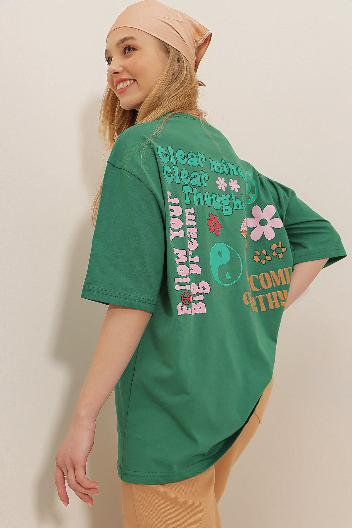 Bisiklet Yaka Önü Ve Arkası Flok Baskılı %100 Pamuk Oversize T-Shirt - Yeşil