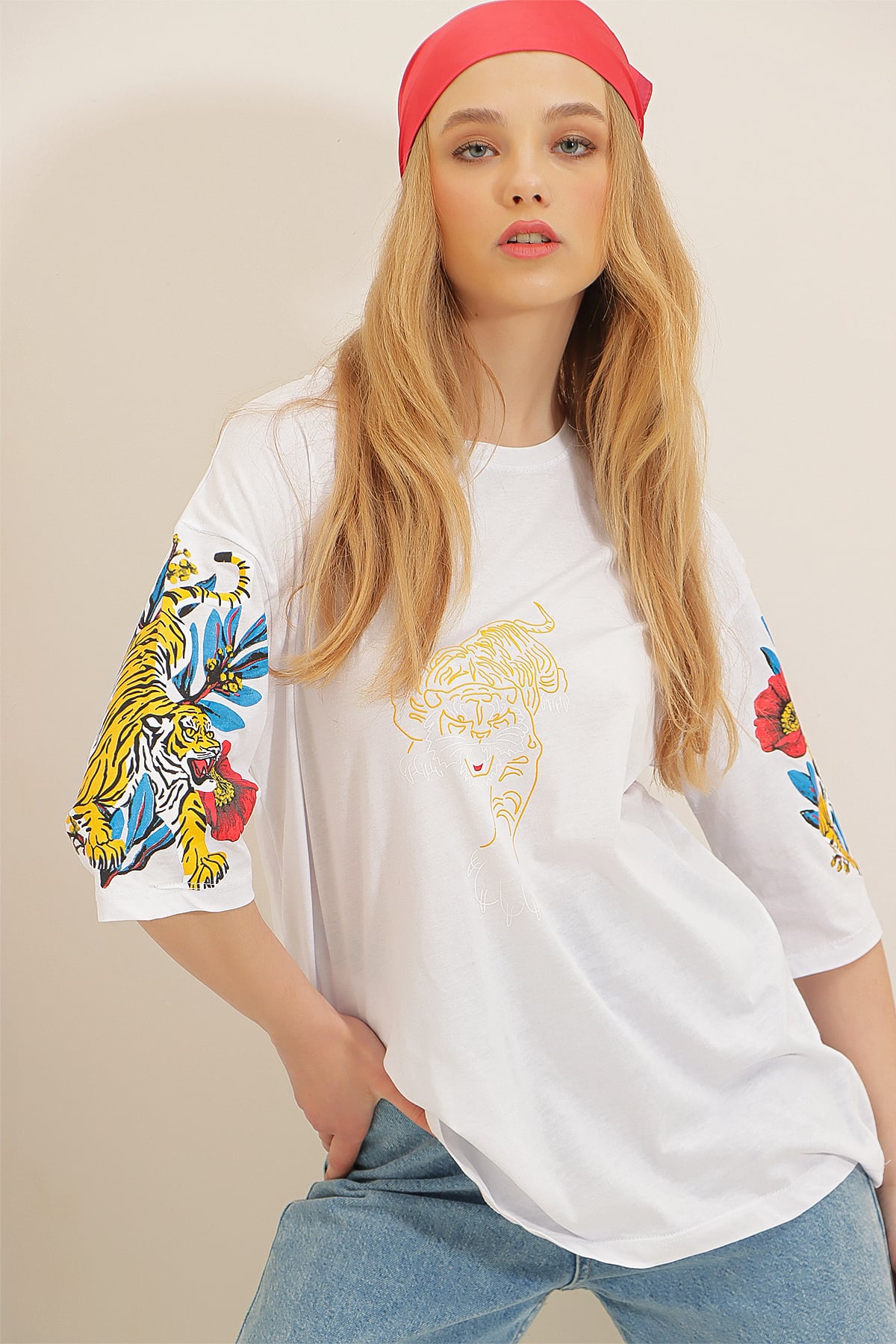 Bisiklet Yaka Önü Ve Kolları Dijital Baskılı Oversize %100 Pamuk T-Shirt - Beyaz