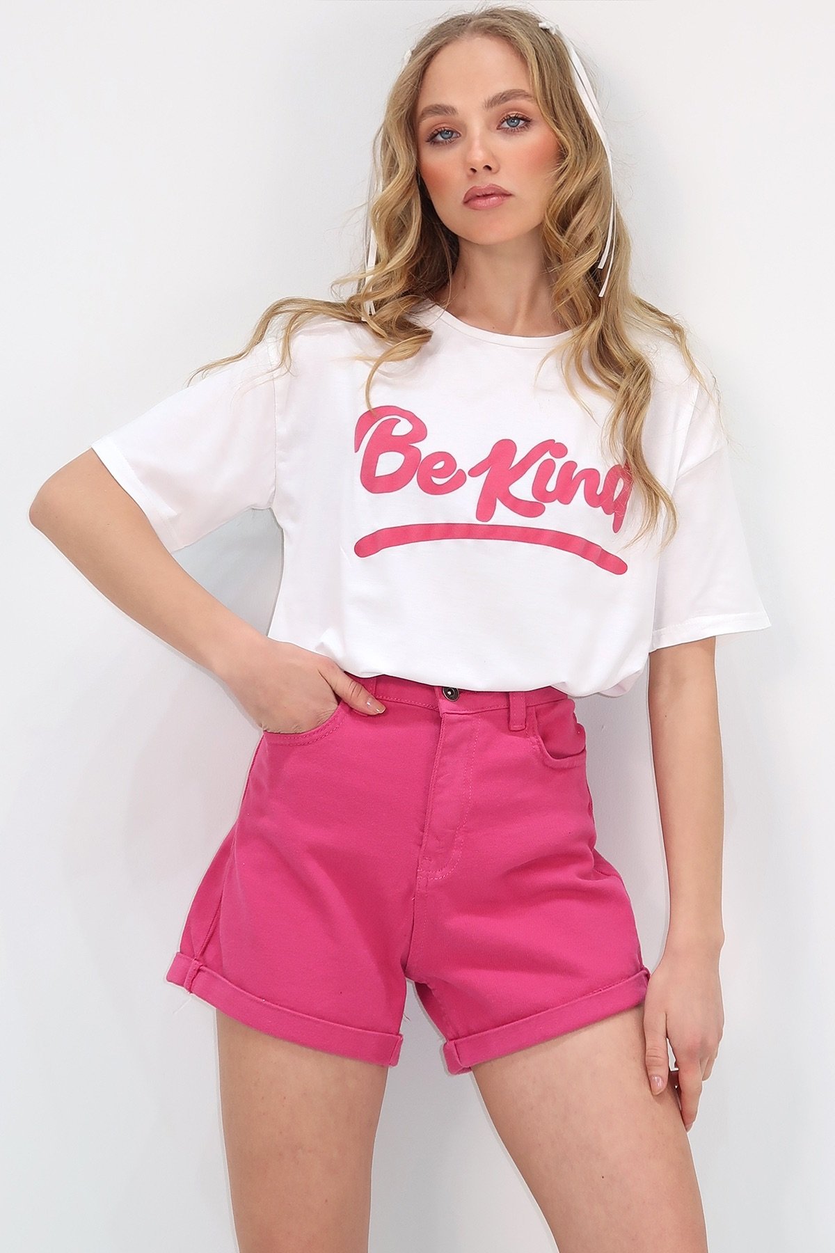 Bisiklet Yaka Önü Yazı Baskılı Pamuk T-Shirt - Beyaz