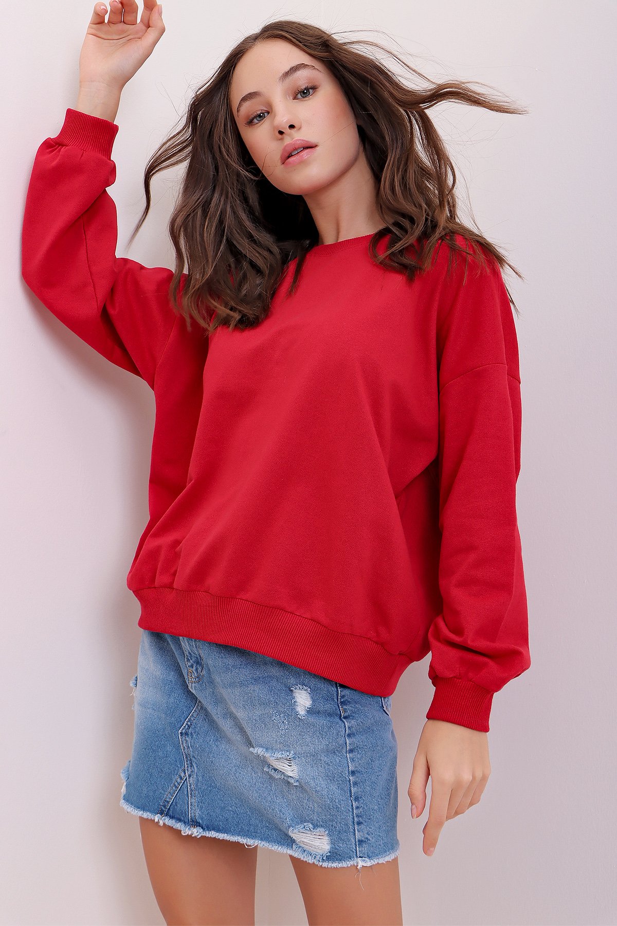 Bisiklet Yaka Oversize Basic Sweatshirt - Kırmızı