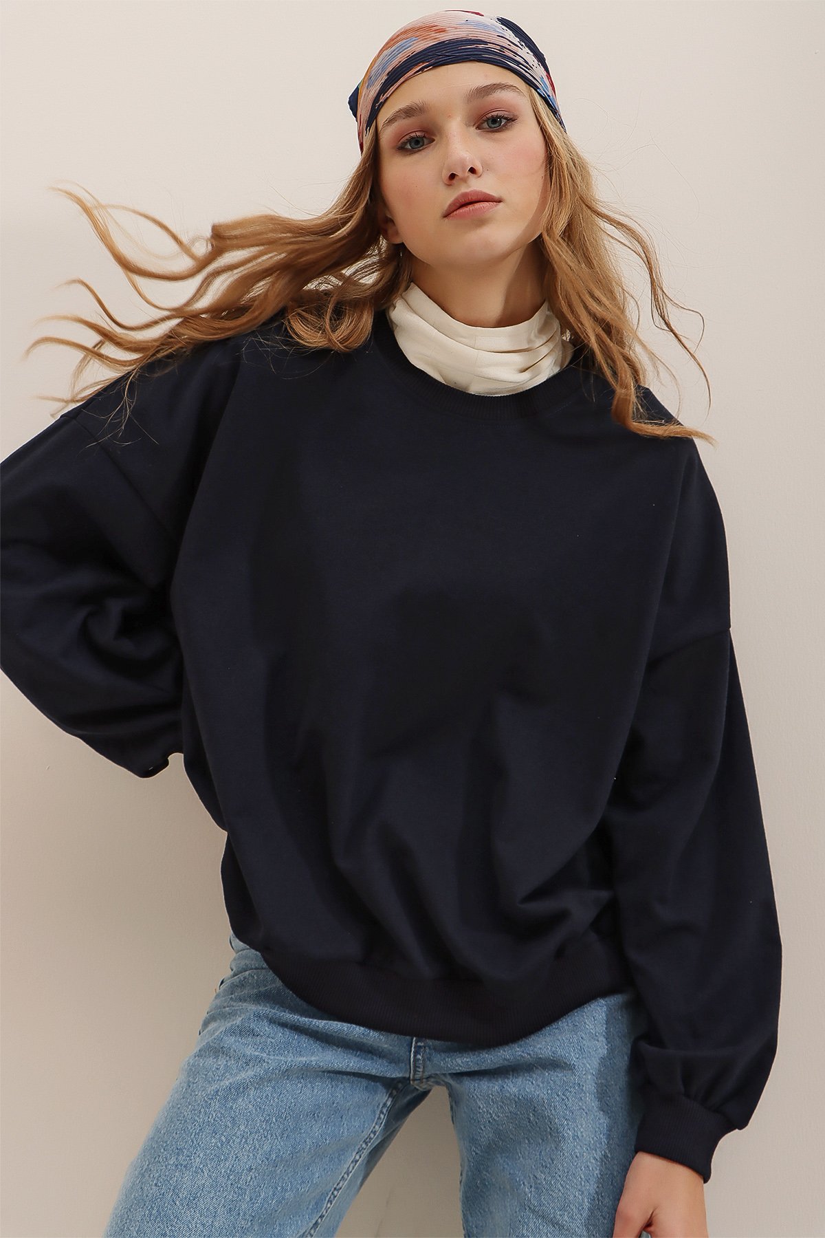 Bisiklet Yaka Oversize Basic Sweatshirt - Lacivert