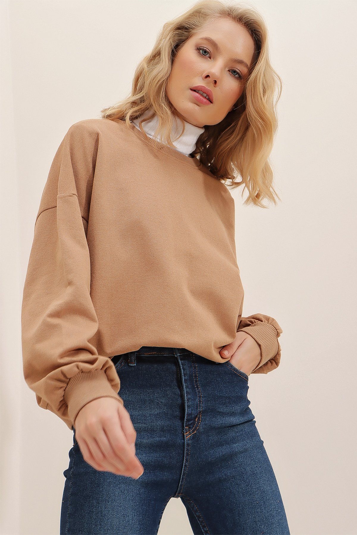 Bisiklet Yaka Oversize Basic Sweatshirt - Karamel
