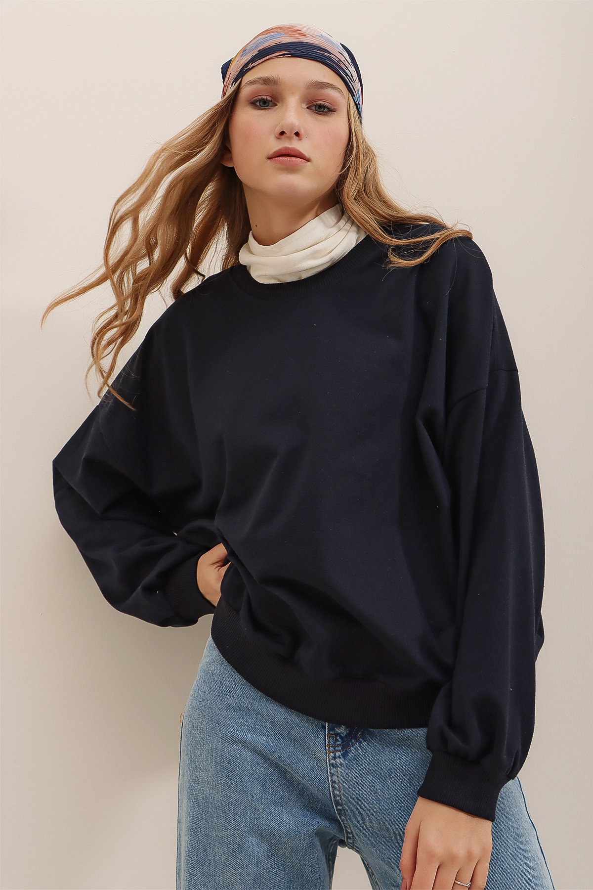 Bisiklet Yaka Oversize Basic Sweatshirt - Lacivert