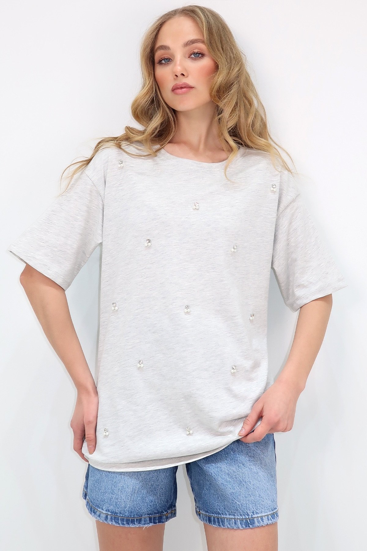 Bisiklet Yaka Oversize İnci Ve Taş İşlemeli T-Shirt - GRİ