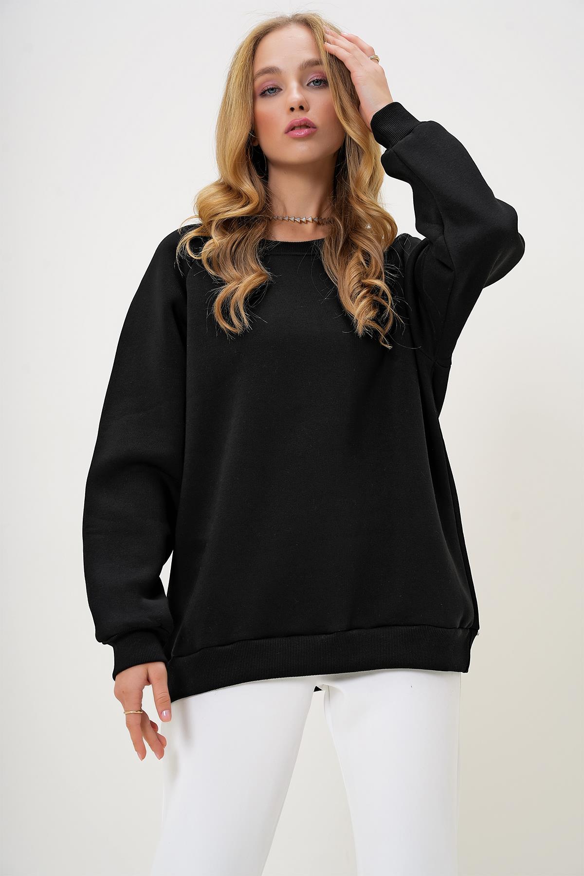 BİSİKLET YAKA REGLAN KOL ÜÇ İPLİK ŞARDONLU BASİC SWEATSHIRT - SİYAH