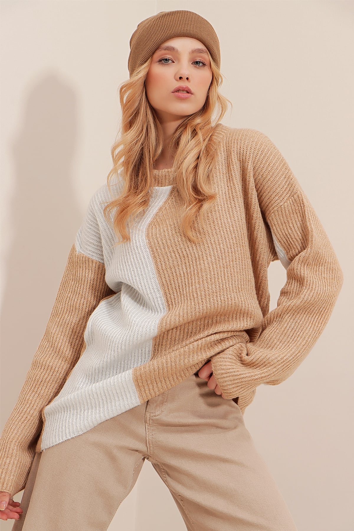 Bisiklet Yaka Renk Bloklu Oversize Triko Kazak - Camel-Gri