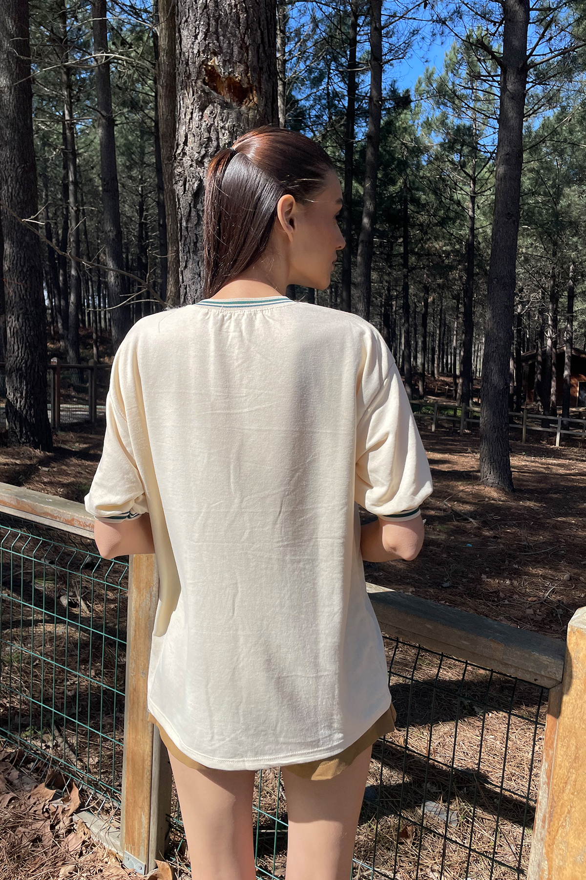 Bisiklet Yaka Ribana Yaka Baskılı Unisex Oversize T-Shirt - Bej