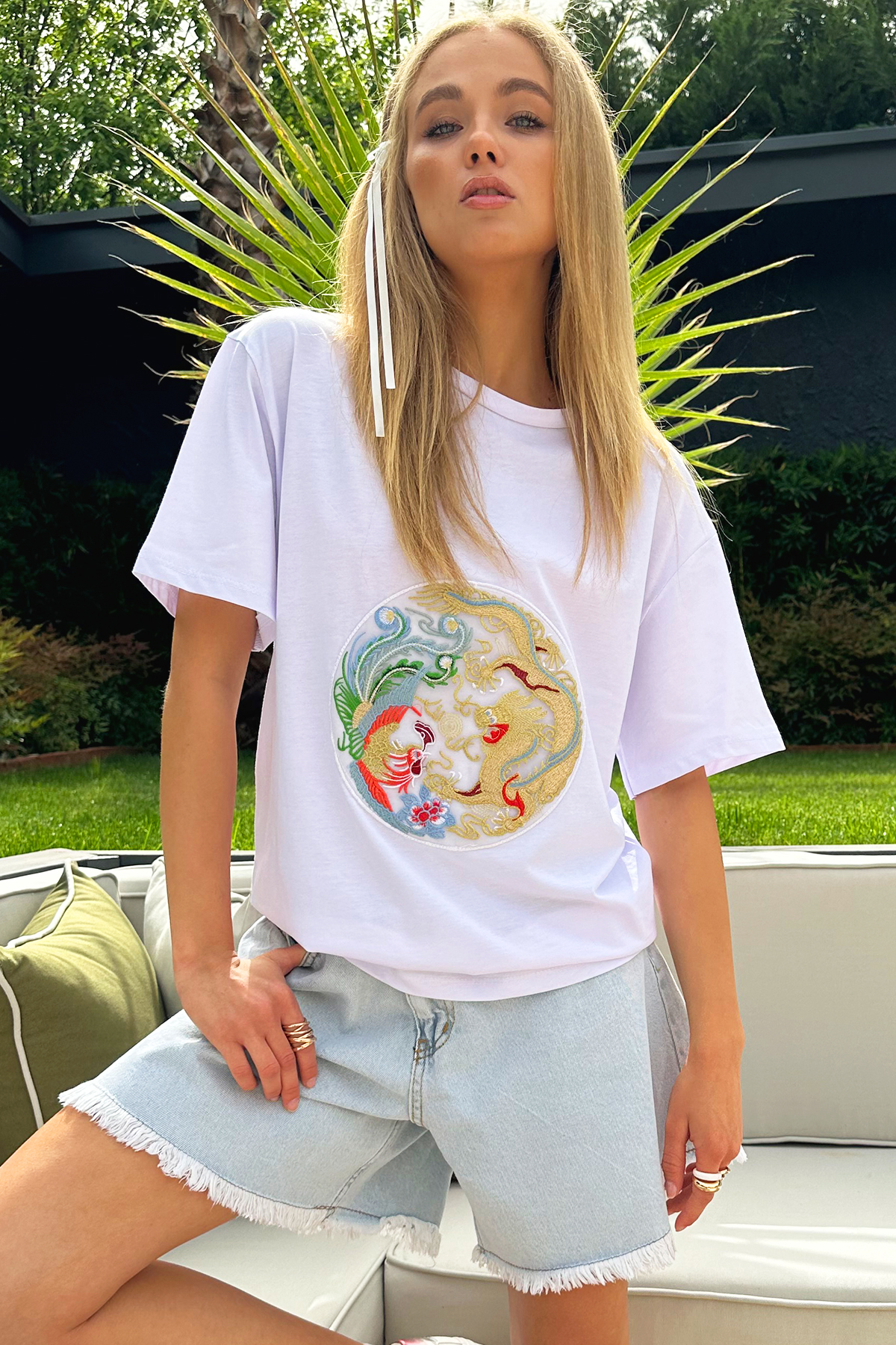 Bisiklet Yaka Sim Ve Nakış Detaylı Oversize T-Shirt - Beyaz