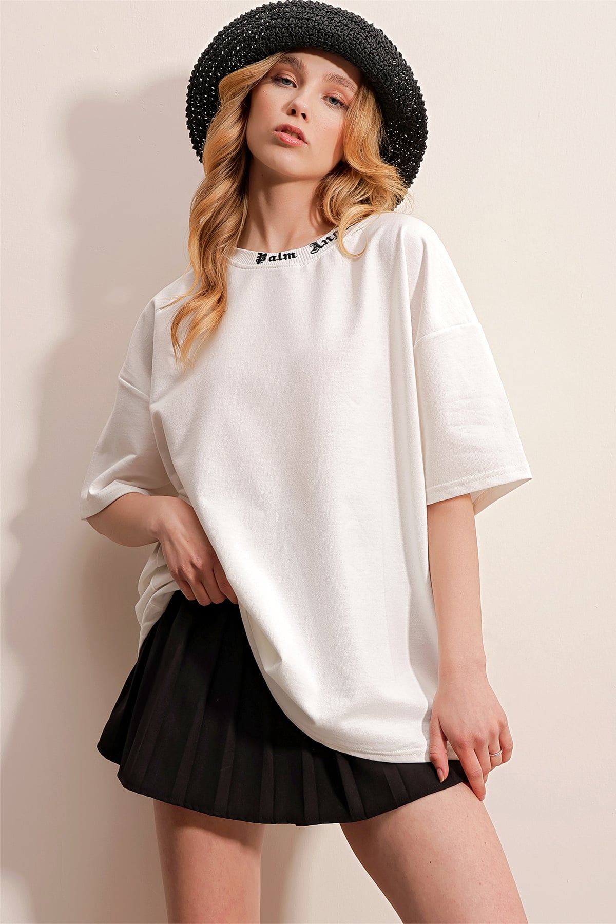 Bisiklet Yaka Sırt Ve Yaka Baskılı Oversize İki İplik T-Shirt - BEYAZ