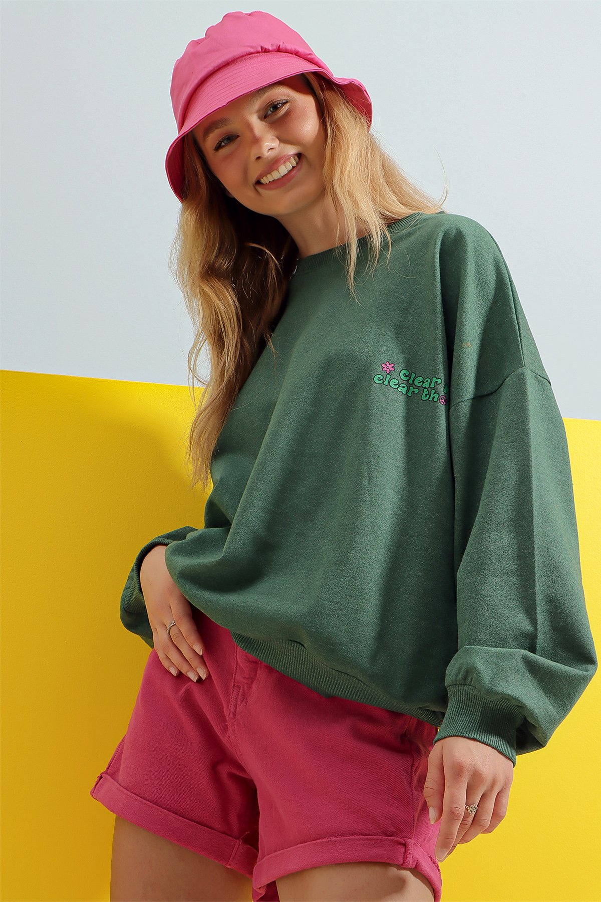 Bisiklet Yaka Sırtı Baskılı Sweatshirt - Nefti Yeşili