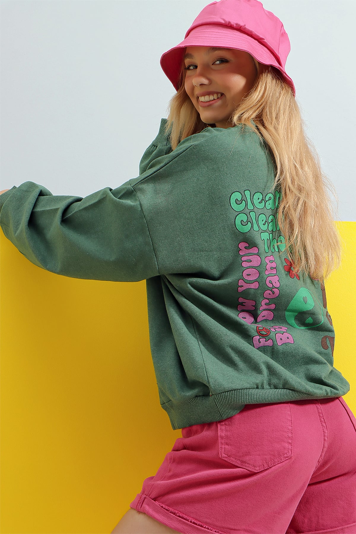 Bisiklet Yaka Sırtı Baskılı Sweatshirt - Nefti Yeşili