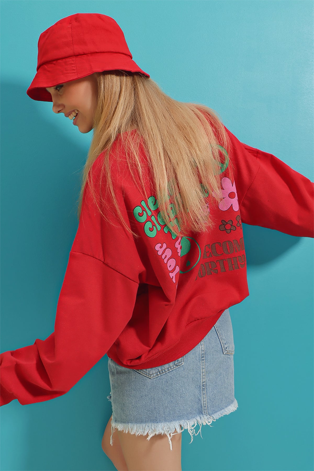 Bisiklet Yaka Sırtı Baskılı Sweatshirt - Kırmızı