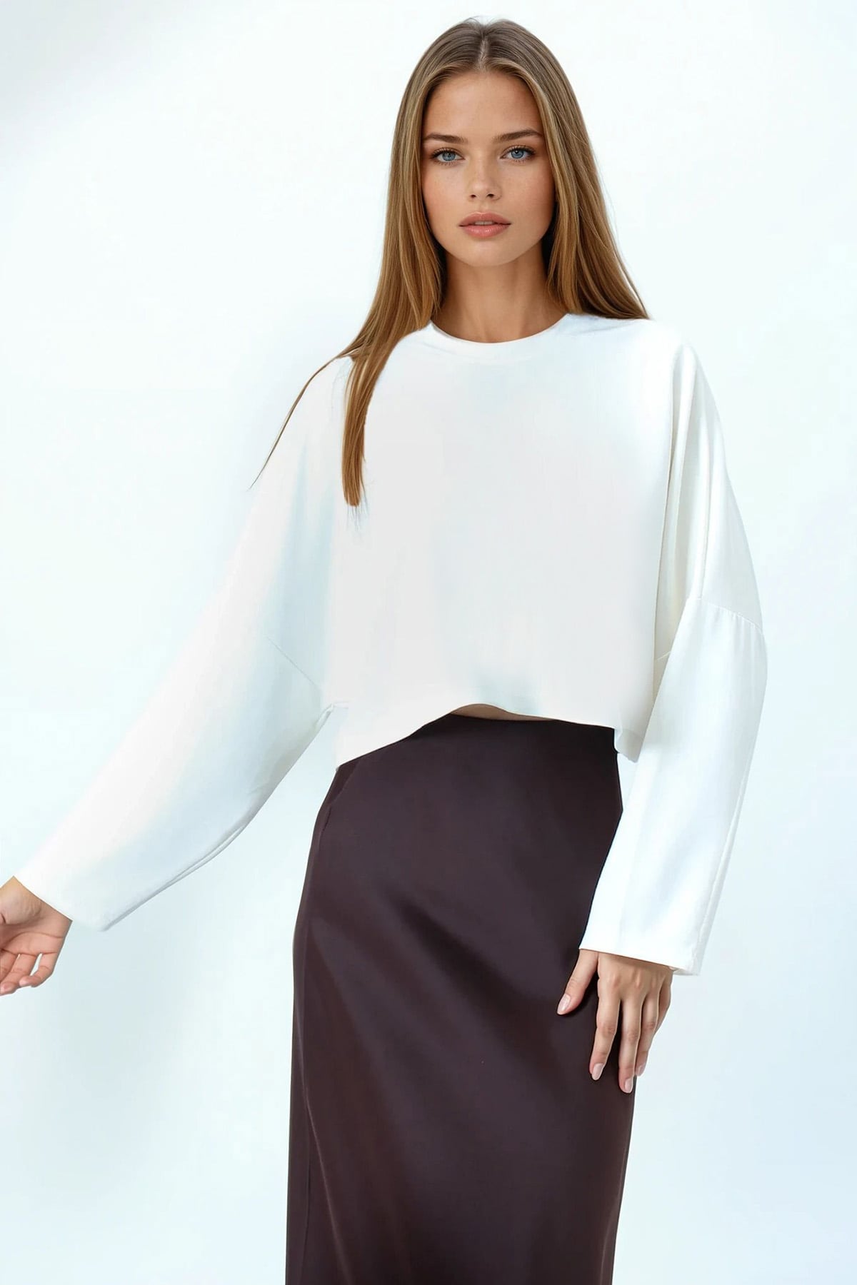 Bisiklet Yaka Yarım Kol Crop Basic Bluz - EKRU