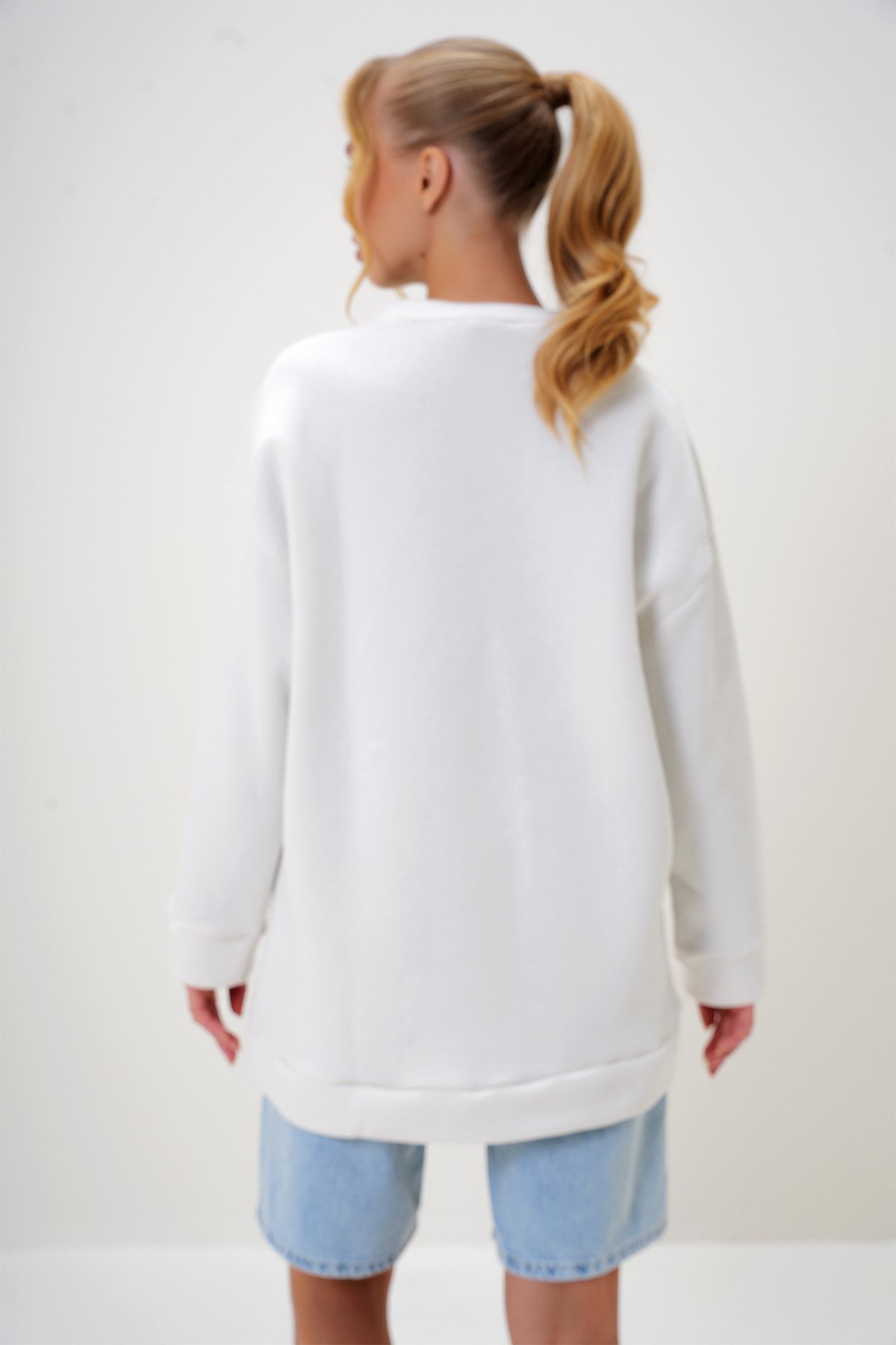 Bisiklet Yaka Yazı Baskılı Üç İplik İçi Polarlı Kolej Sweatshirt - EKRU