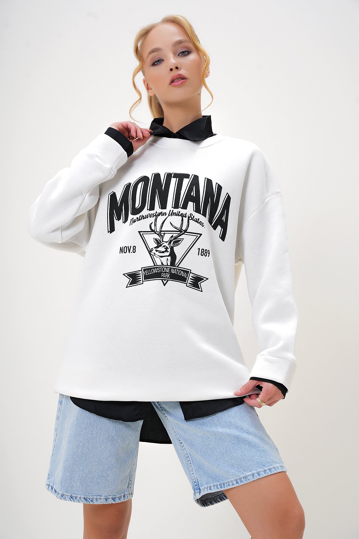 Bisiklet Yaka Yazı Baskılı Üç İplik İçi Polarlı Kolej Sweatshirt - EKRU