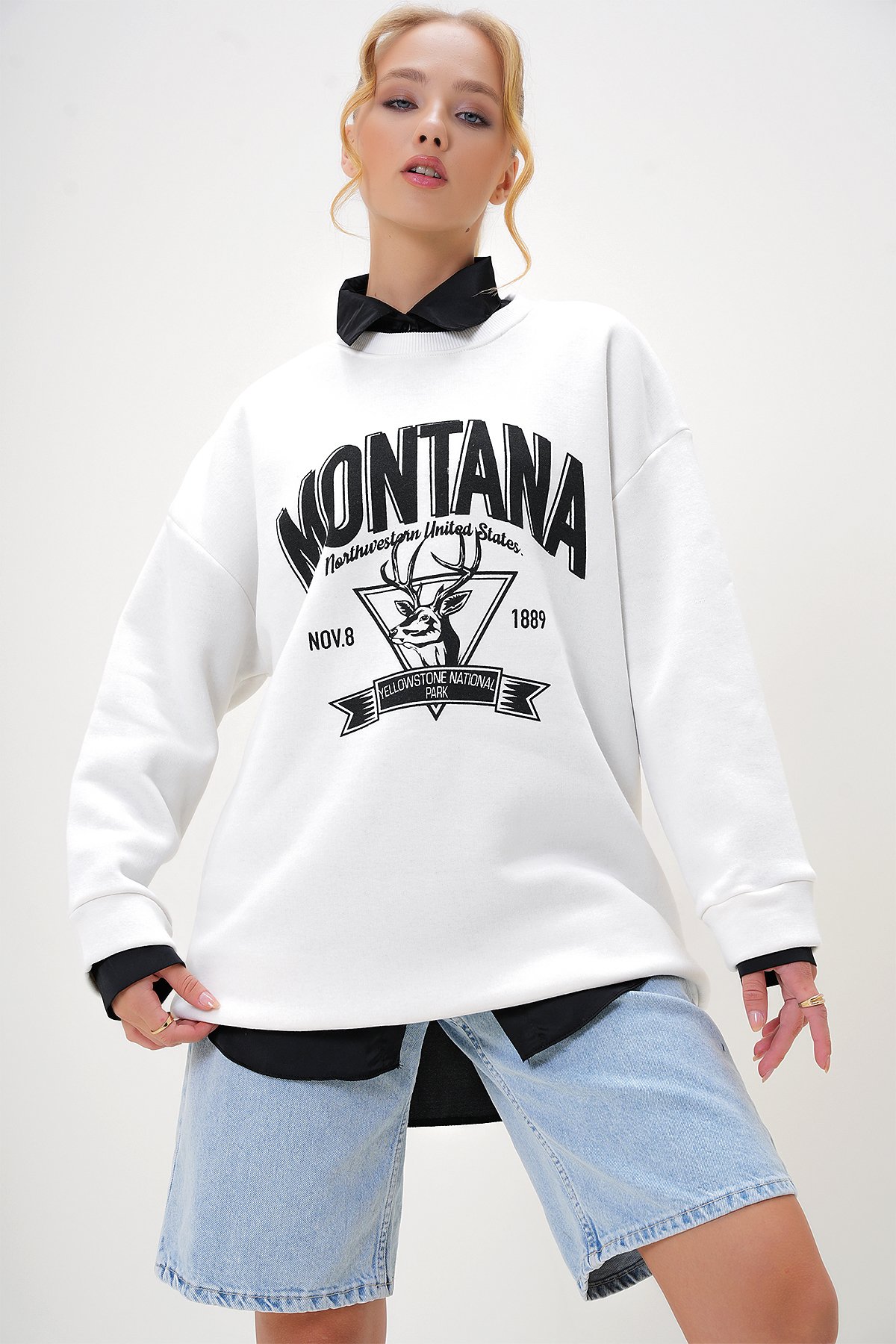 Bisiklet Yaka Yazı Baskılı Üç İplik İçi Polarlı Kolej Sweatshirt - EKRU