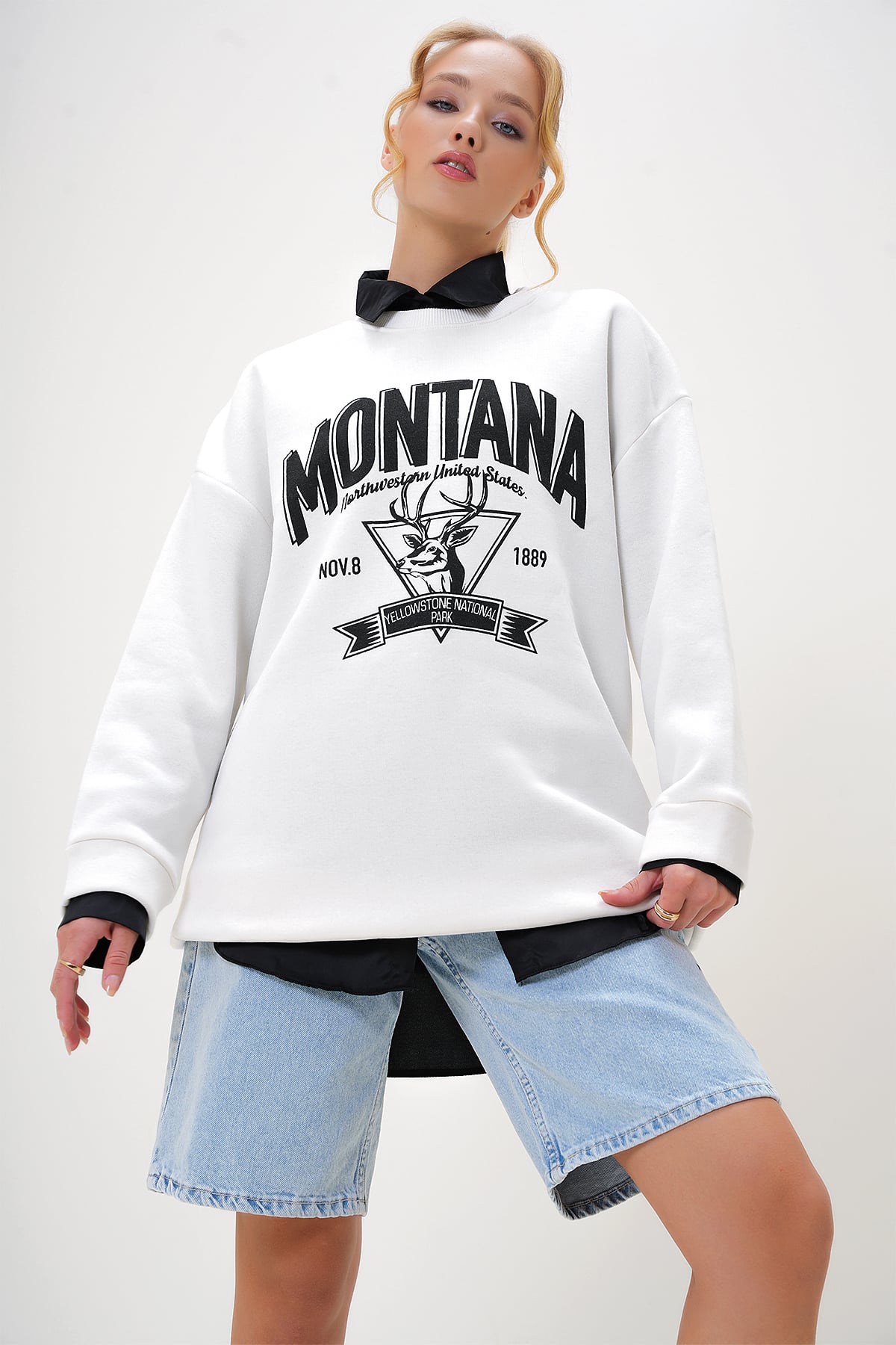 Bisiklet Yaka Yazı Baskılı Üç İplik İçi Polarlı Kolej Sweatshirt - EKRU