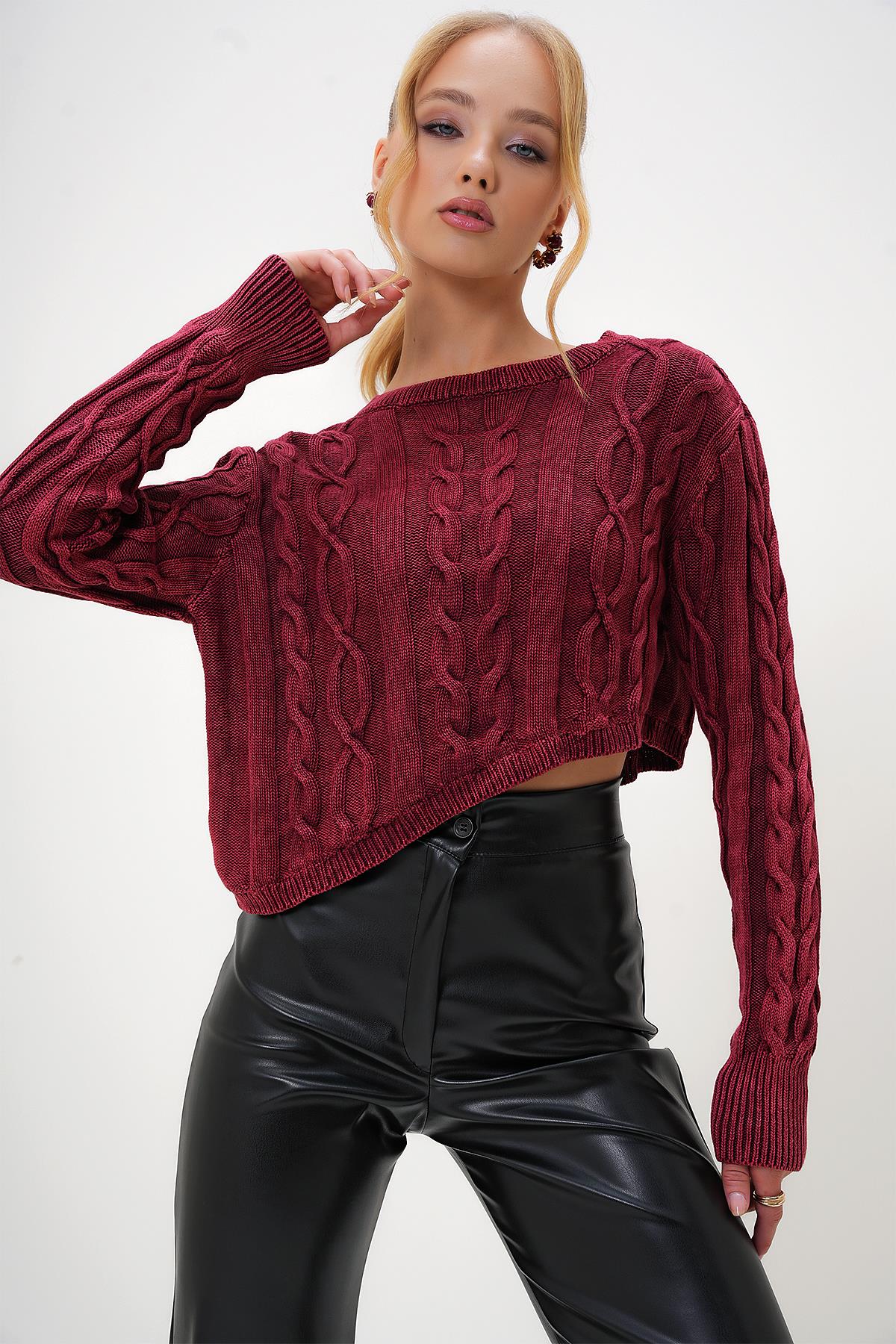 BİSİKLET YAKA YIKAMALI CROP KAZAK - Bordo