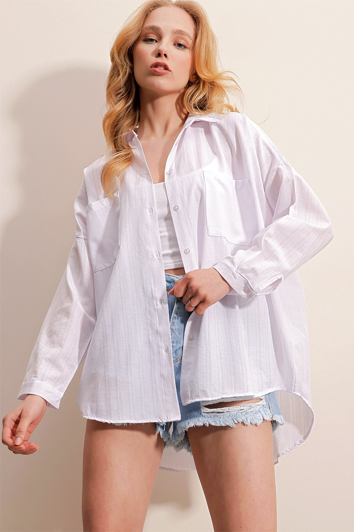 Çift Cepli Armürlü Oversize Gömlek - BEYAZ