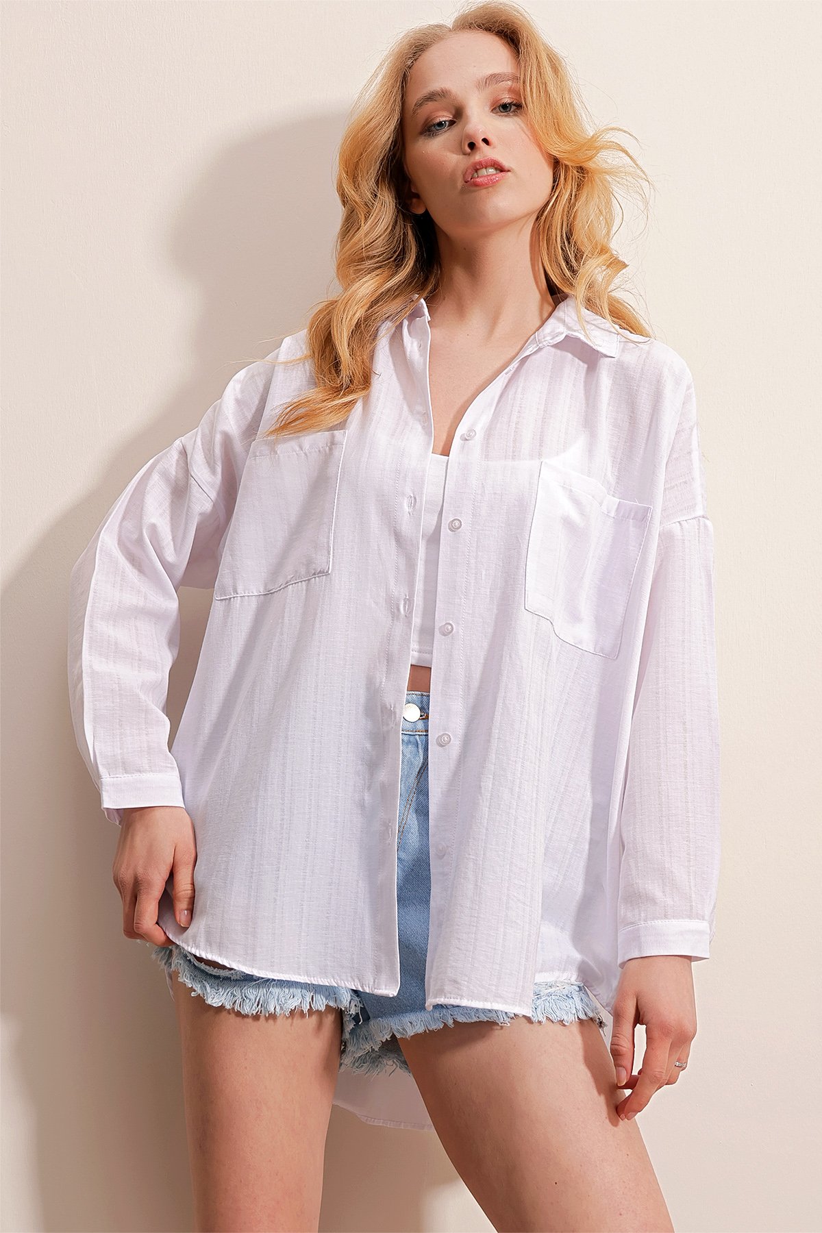 Çift Cepli Armürlü Oversize Gömlek - BEYAZ