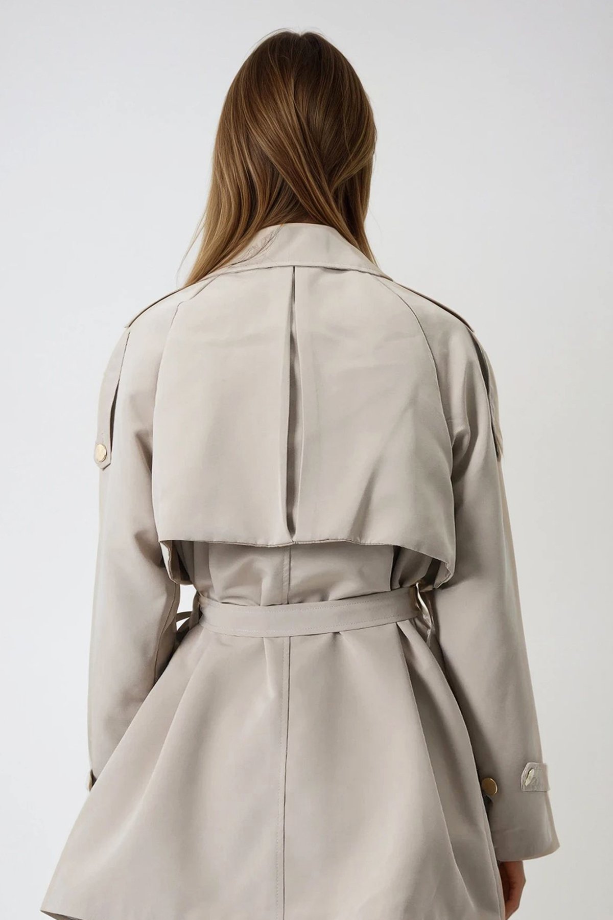 Çift Cepli  Astarlı Kemerli Omuzu Ve Beli Apoletli Trençkot - TAŞ