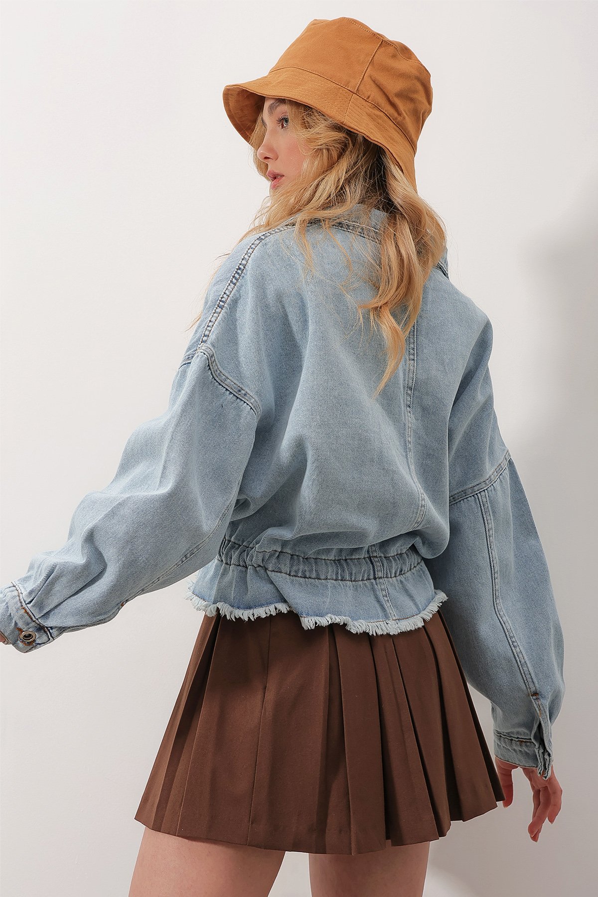 Çift Cepli Beli Büzgülü Düğmeli Oversize Denim Ceket - Mavi