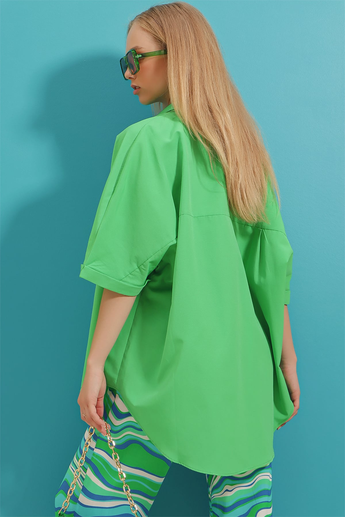 Çift Cepli Duble Kol Oversize Poplin Dokuma Gömlek - Yeşil