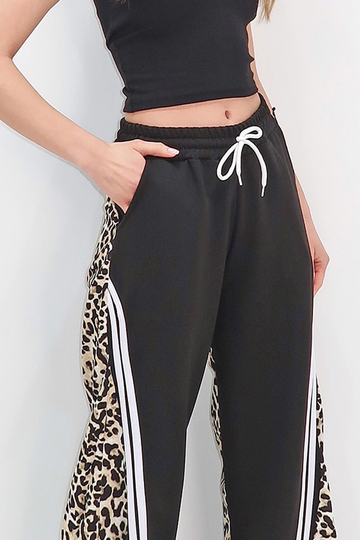 ÇİFT CEPLİ LEOPAR DESENLİ İSPANYOL PAÇA PANTOLON - BEJ