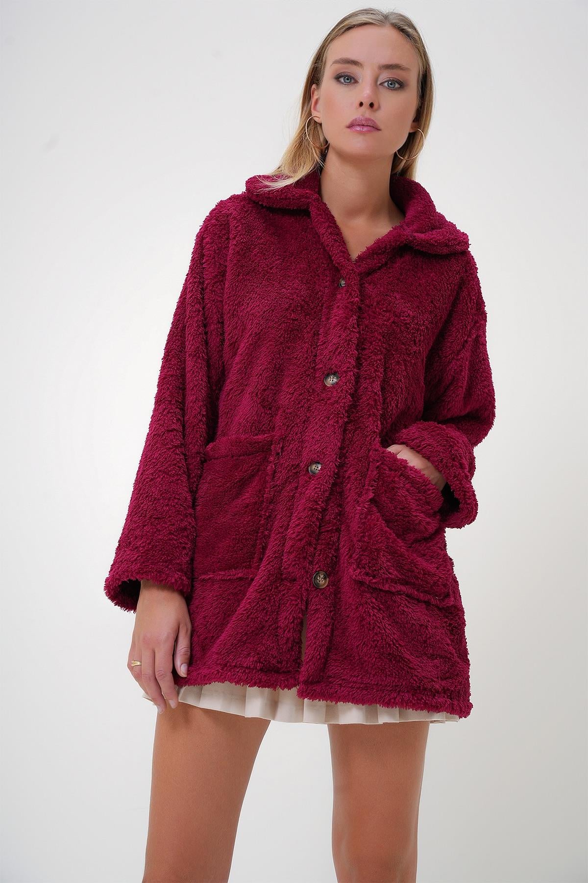 Çift Cepli Önü Düğmeli Oversize Peluş Ceket - Bordo