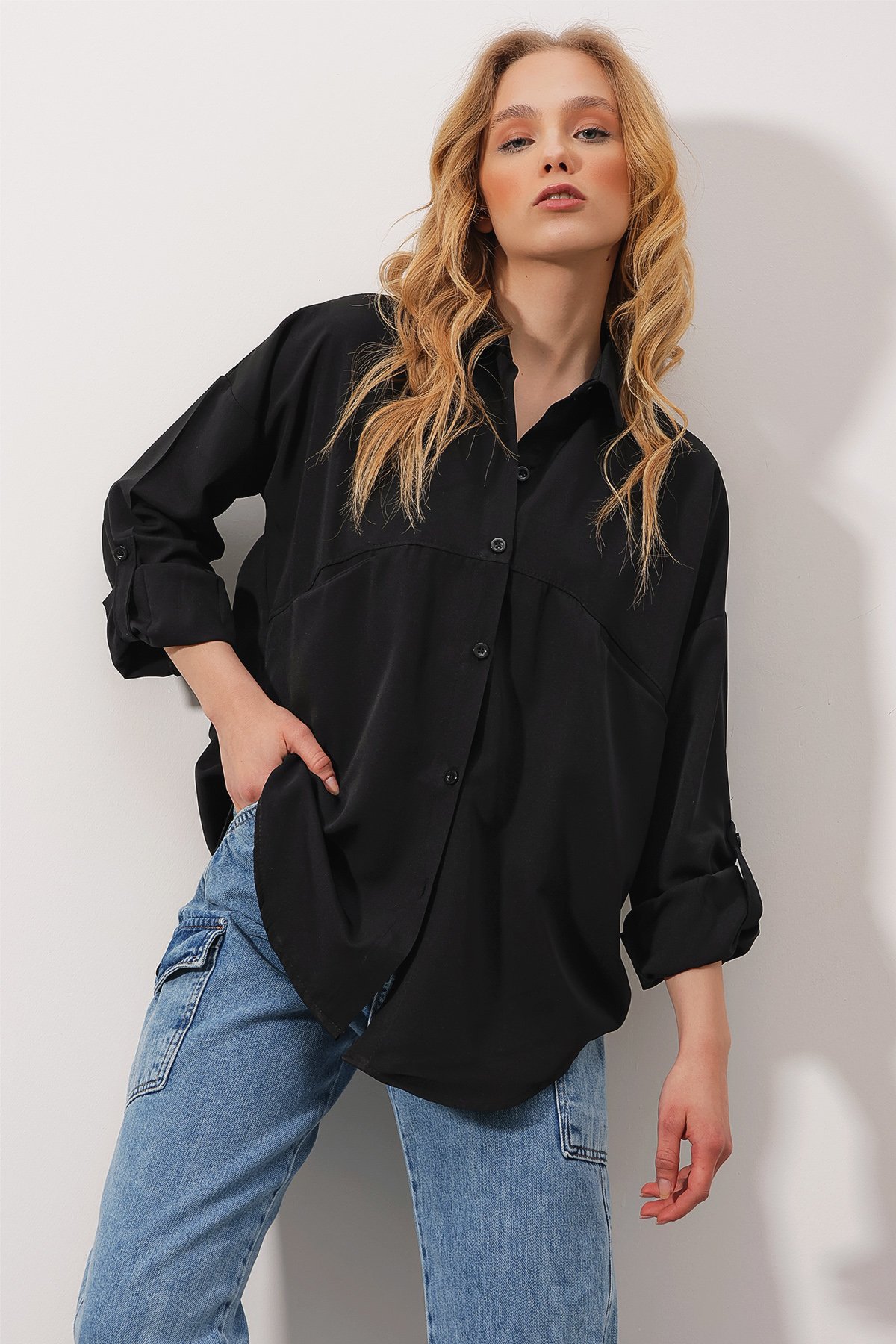 Çift Cepli Oversize Dokuma Gömlek - Siyah