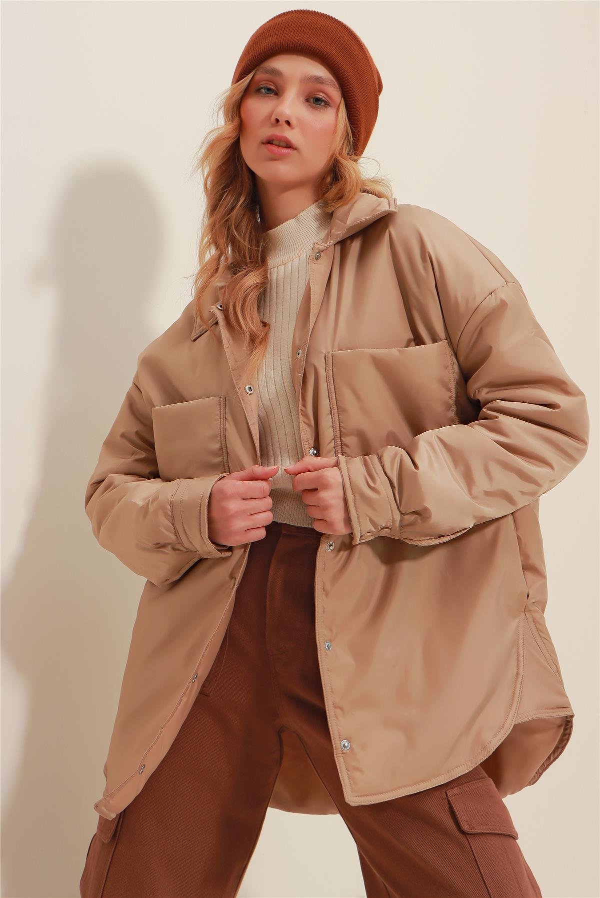 Çift Cepli Oversize Şişme Mont - Bej