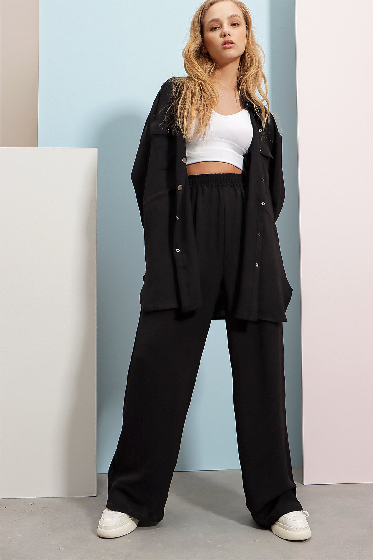 Çift Cepli Safari Ceket Ve Beli Lastikli Wide Leg Aerobin Pantolonlu Takım - Siyah