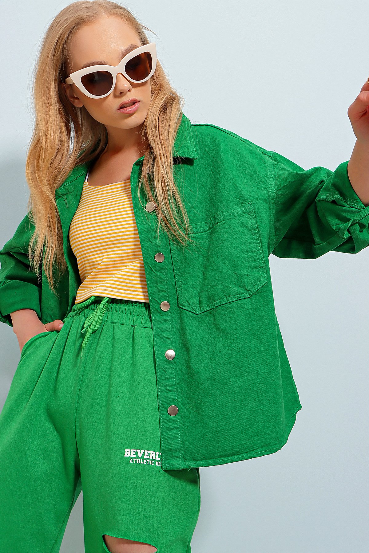 Çift Cepli Yıkamalı Oversize Denim Ceket - Yeşil