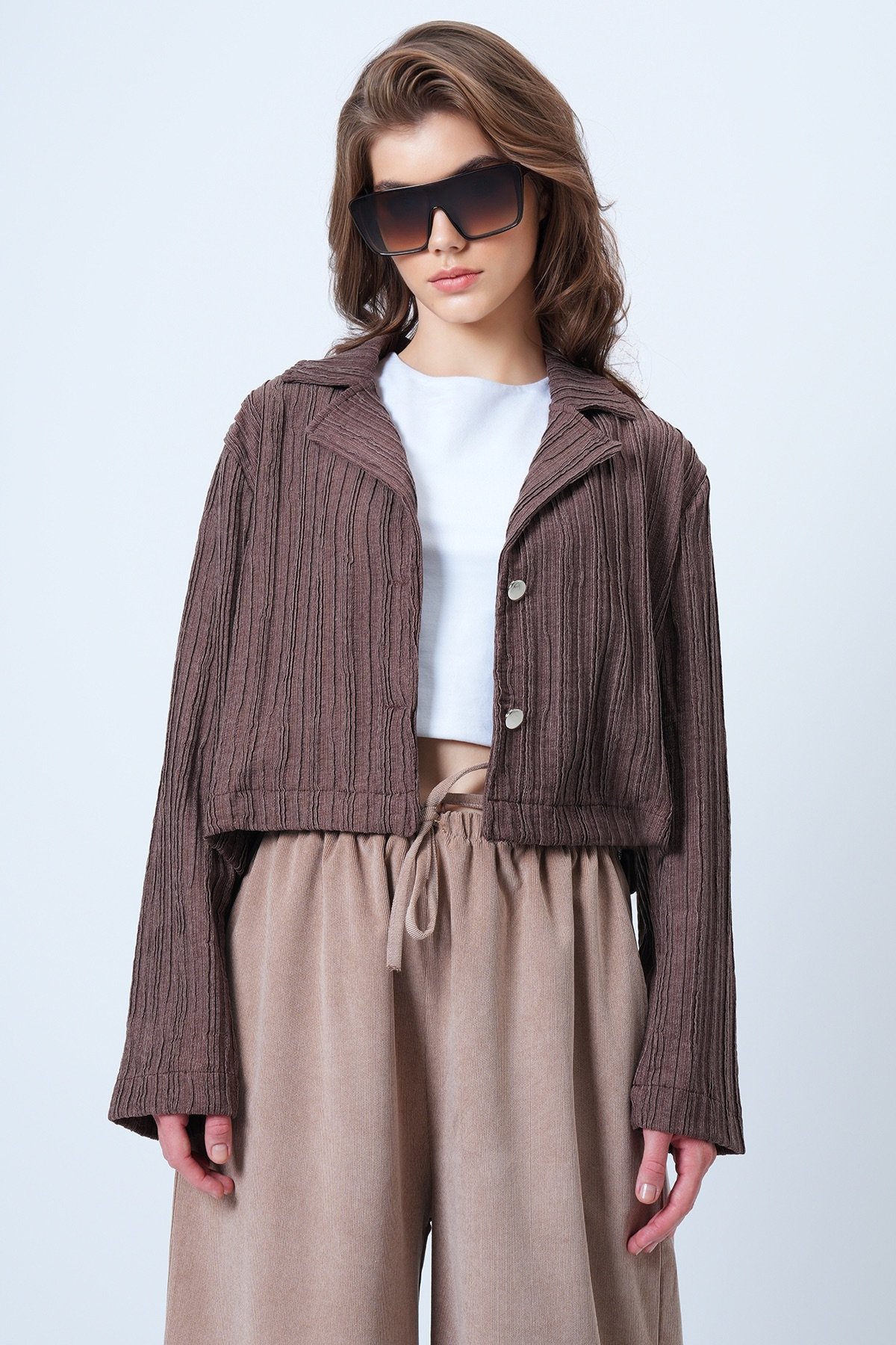 Çift Düğmeli Derin V Yaka Bürümcük Gömlek - KAHVERENGİ