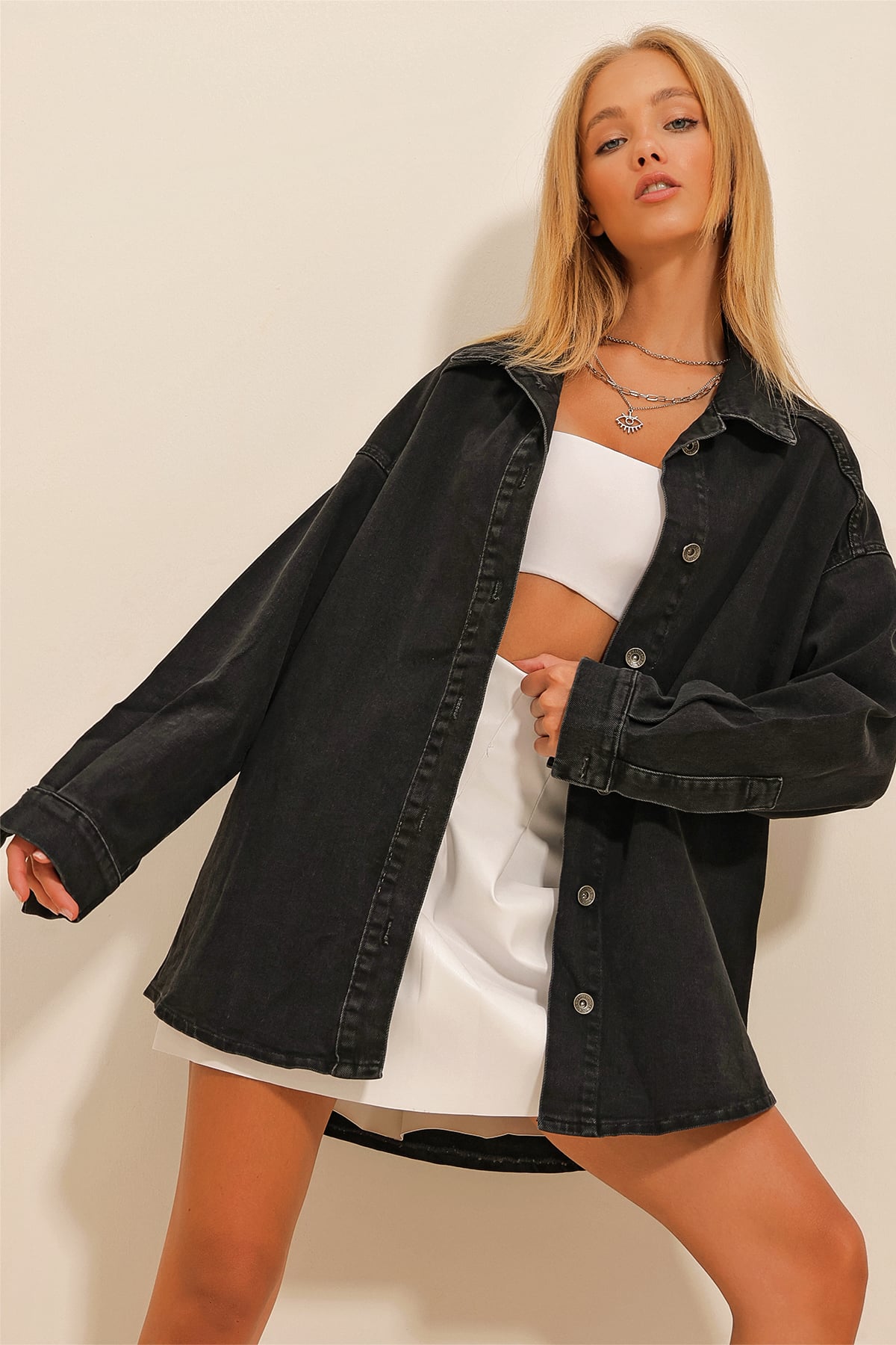 Çıtçıt Kapamalı Oversize Jean Ceket - Siyah