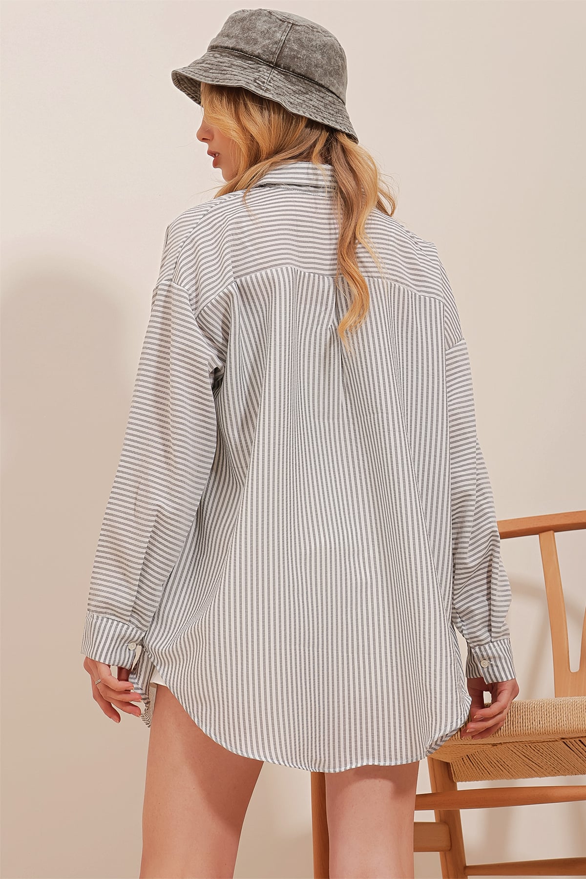 Çizgili Oversize Dokuma Gömlek - GRİ